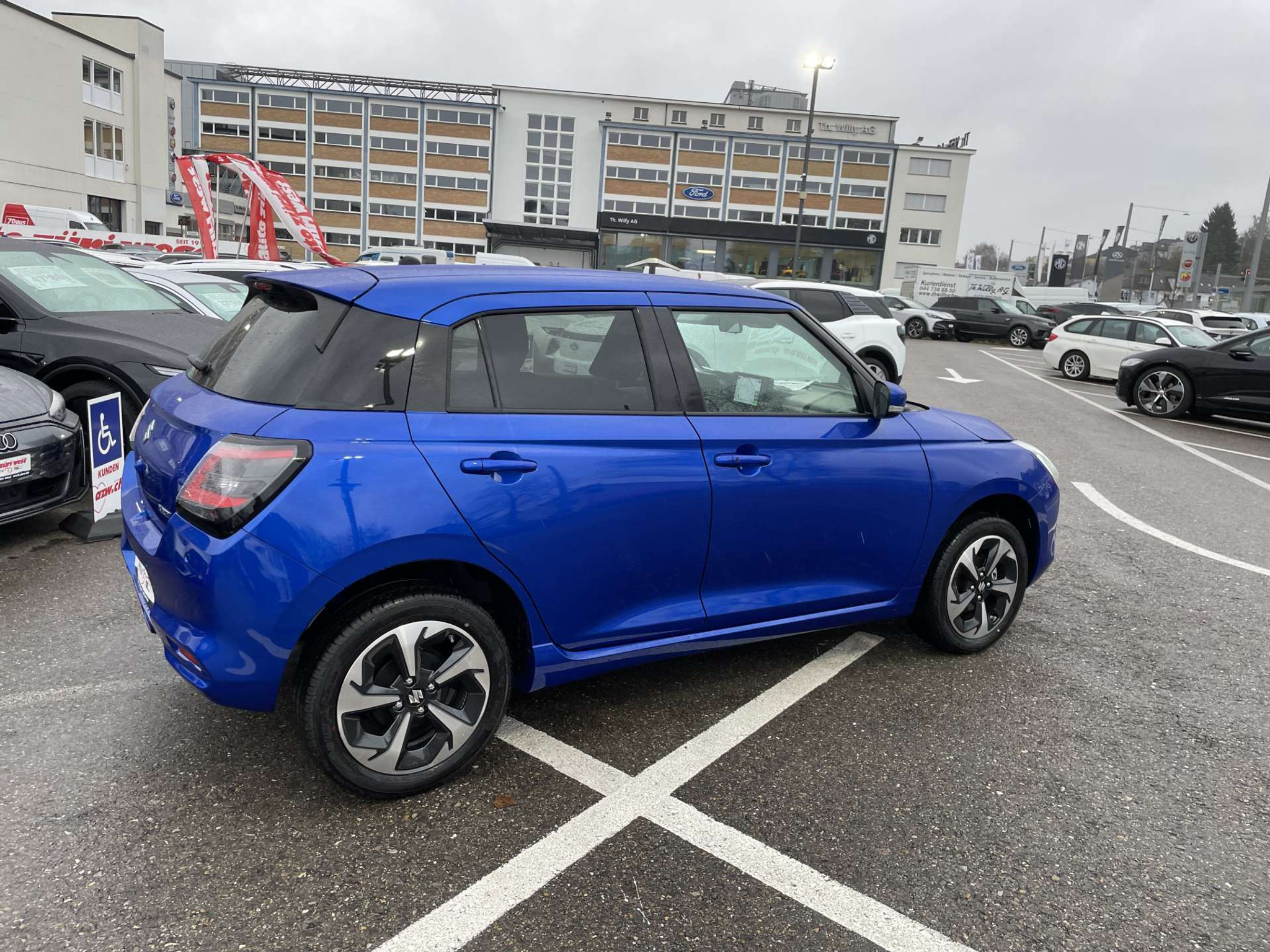 listing desktop thumbnail image 9