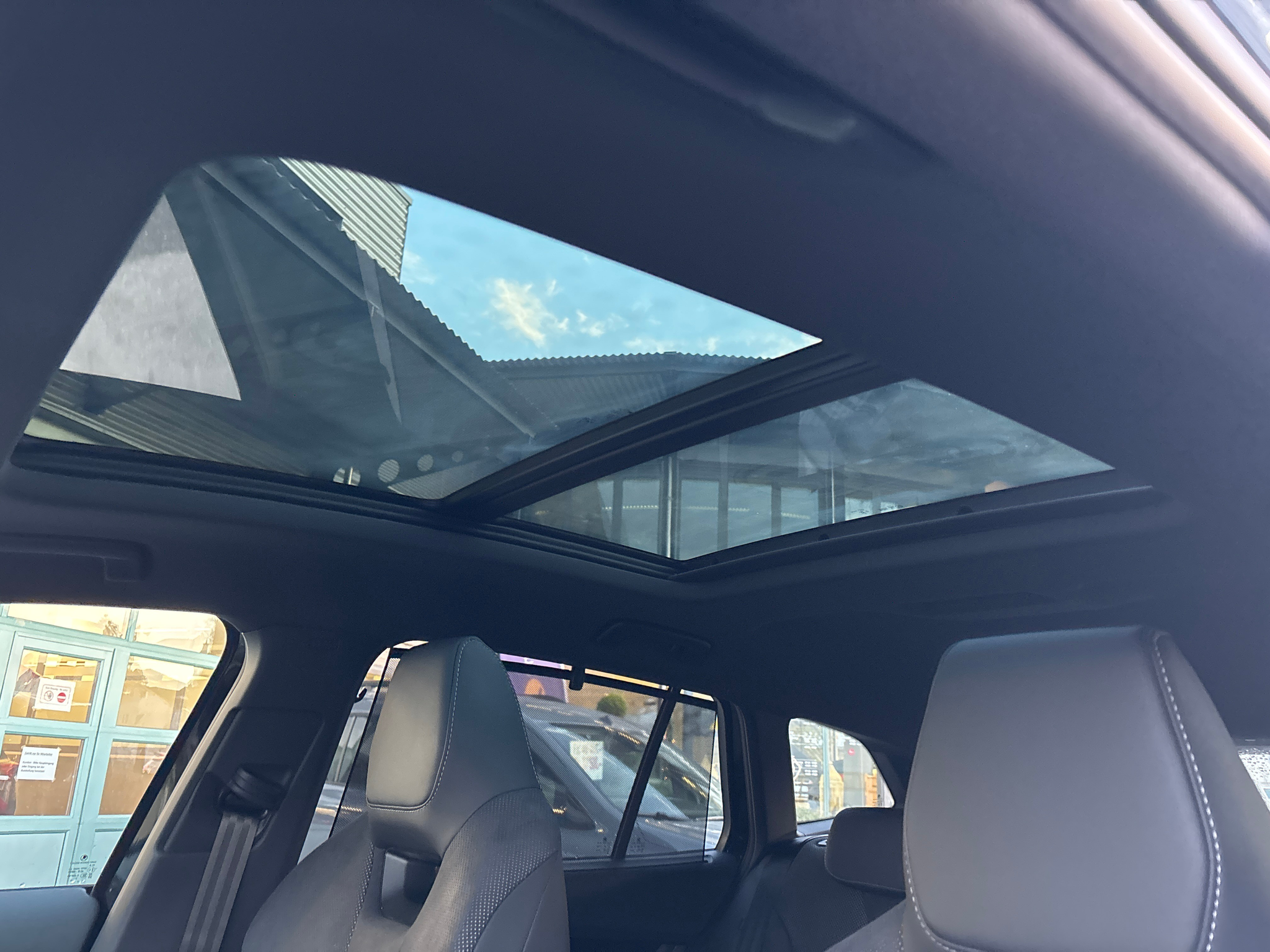 listing desktop thumbnail image 16