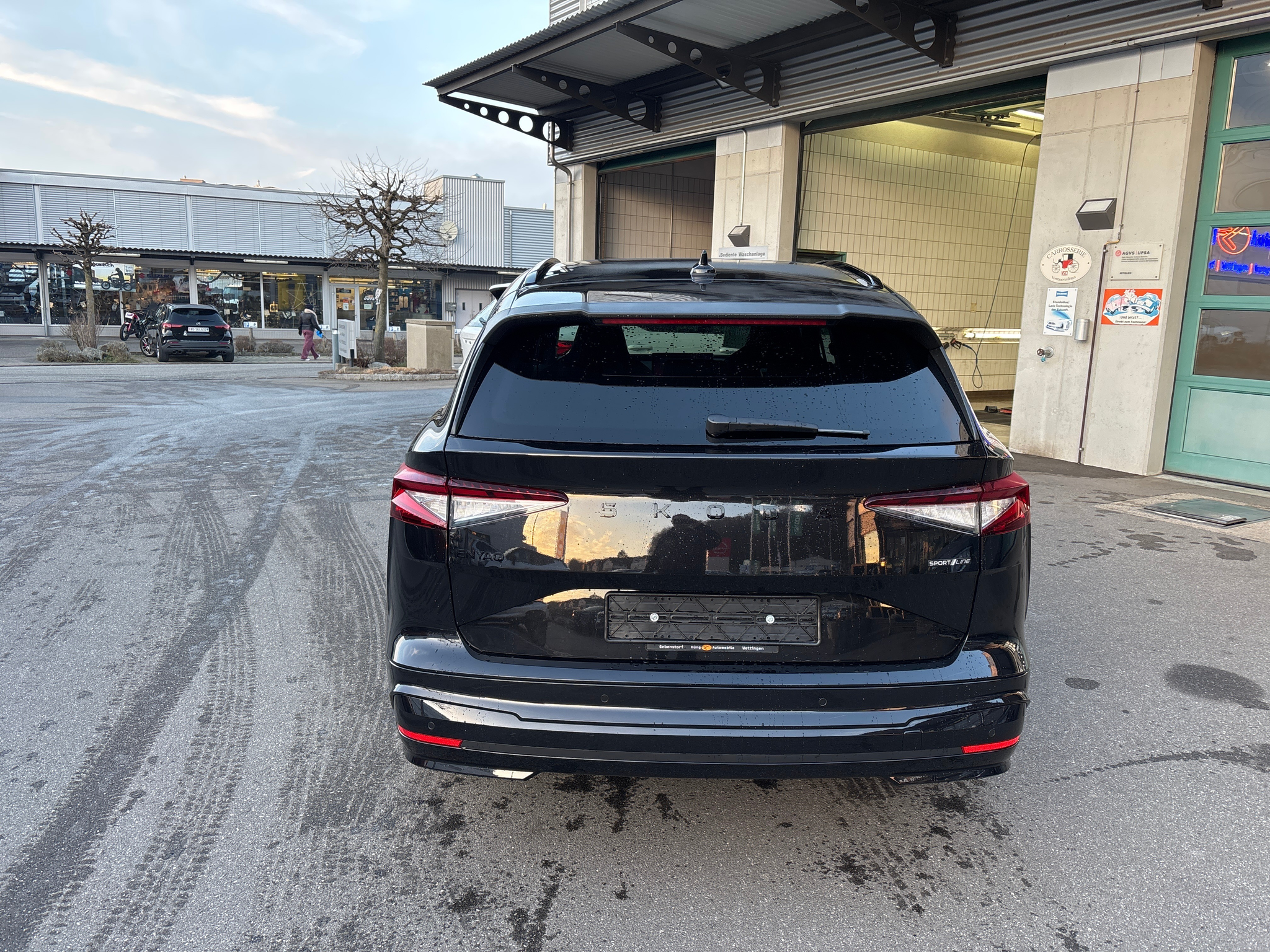 listing desktop thumbnail image 6