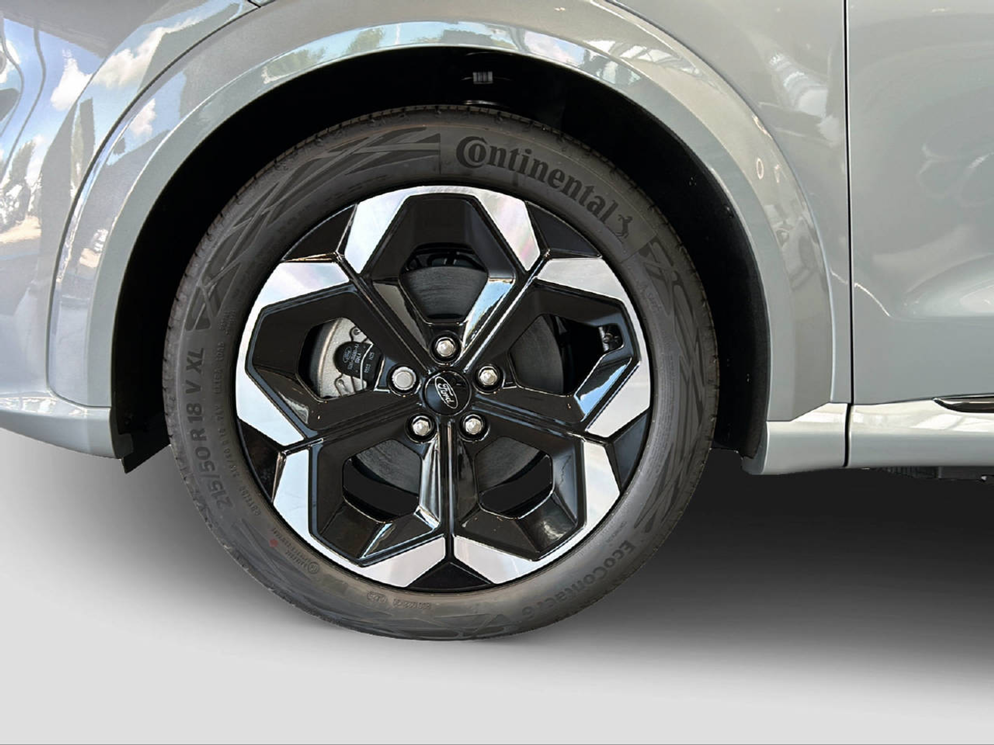 listing desktop thumbnail image 8