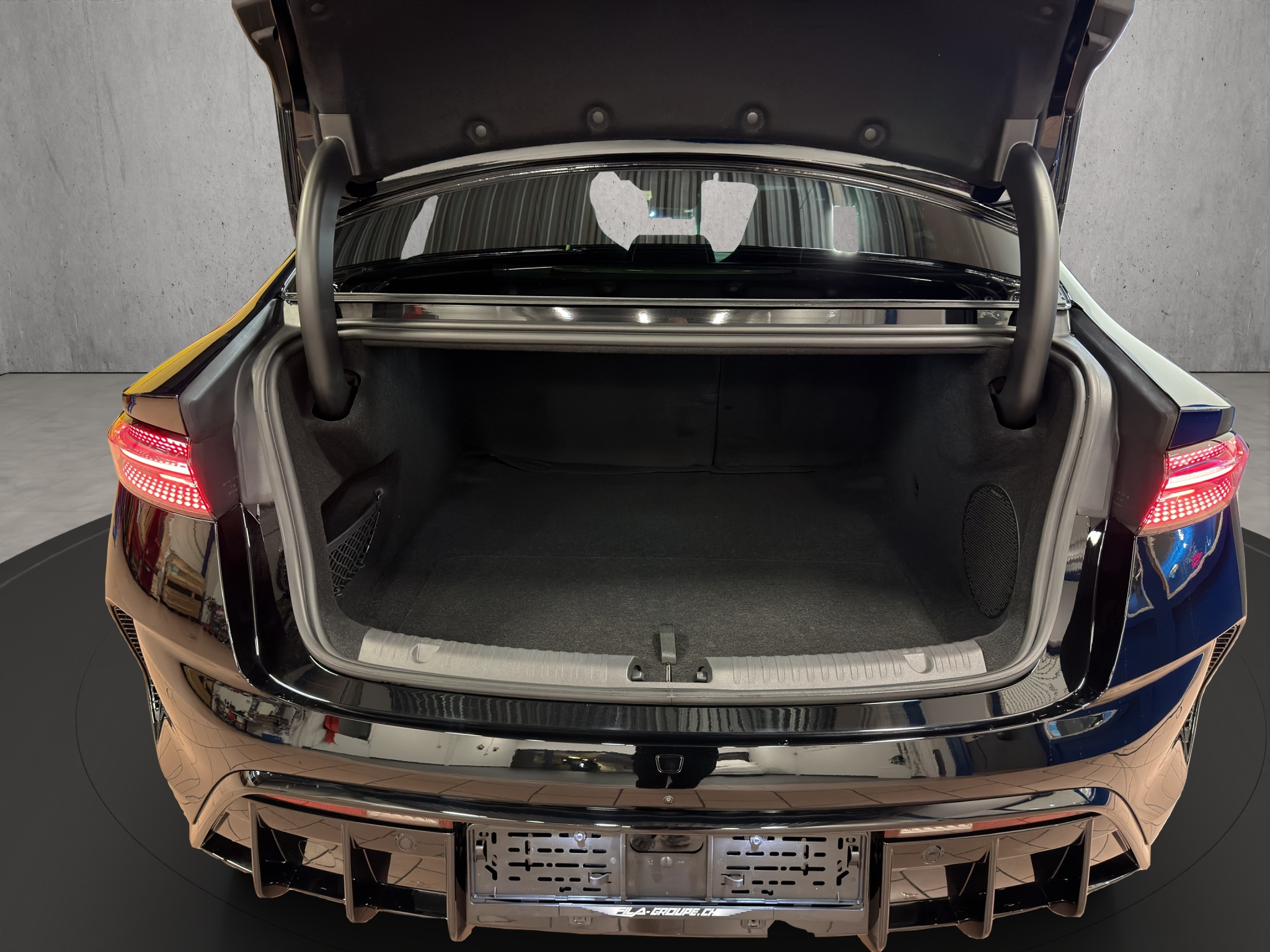 listing desktop thumbnail image 14