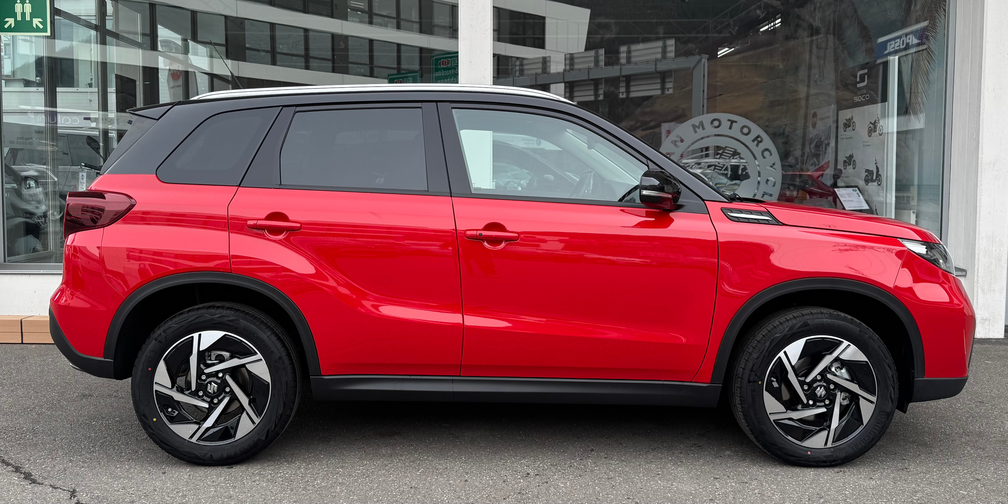 listing desktop thumbnail image 1