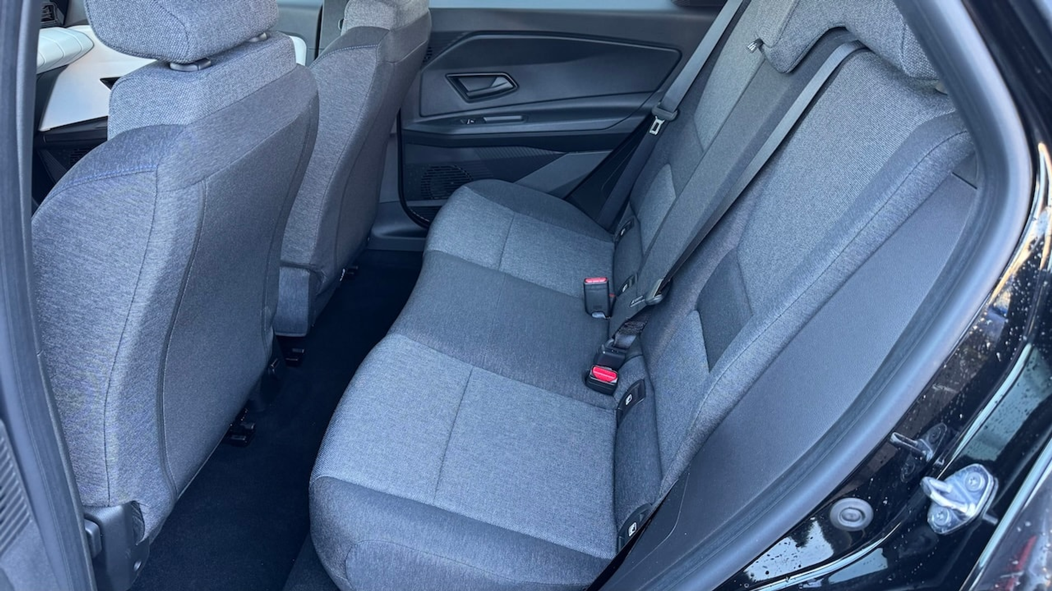 listing desktop thumbnail image 19