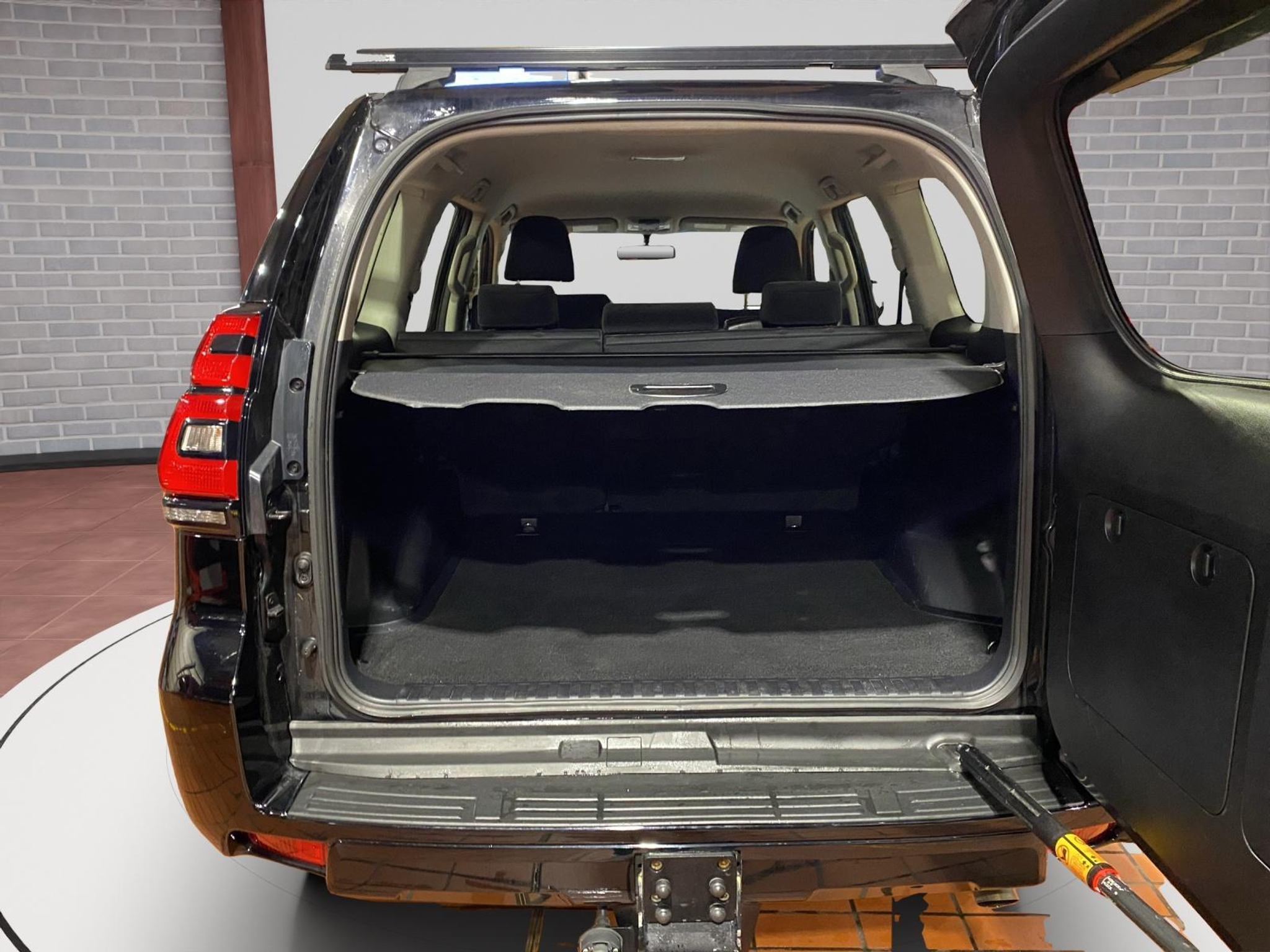 listing desktop thumbnail image 10