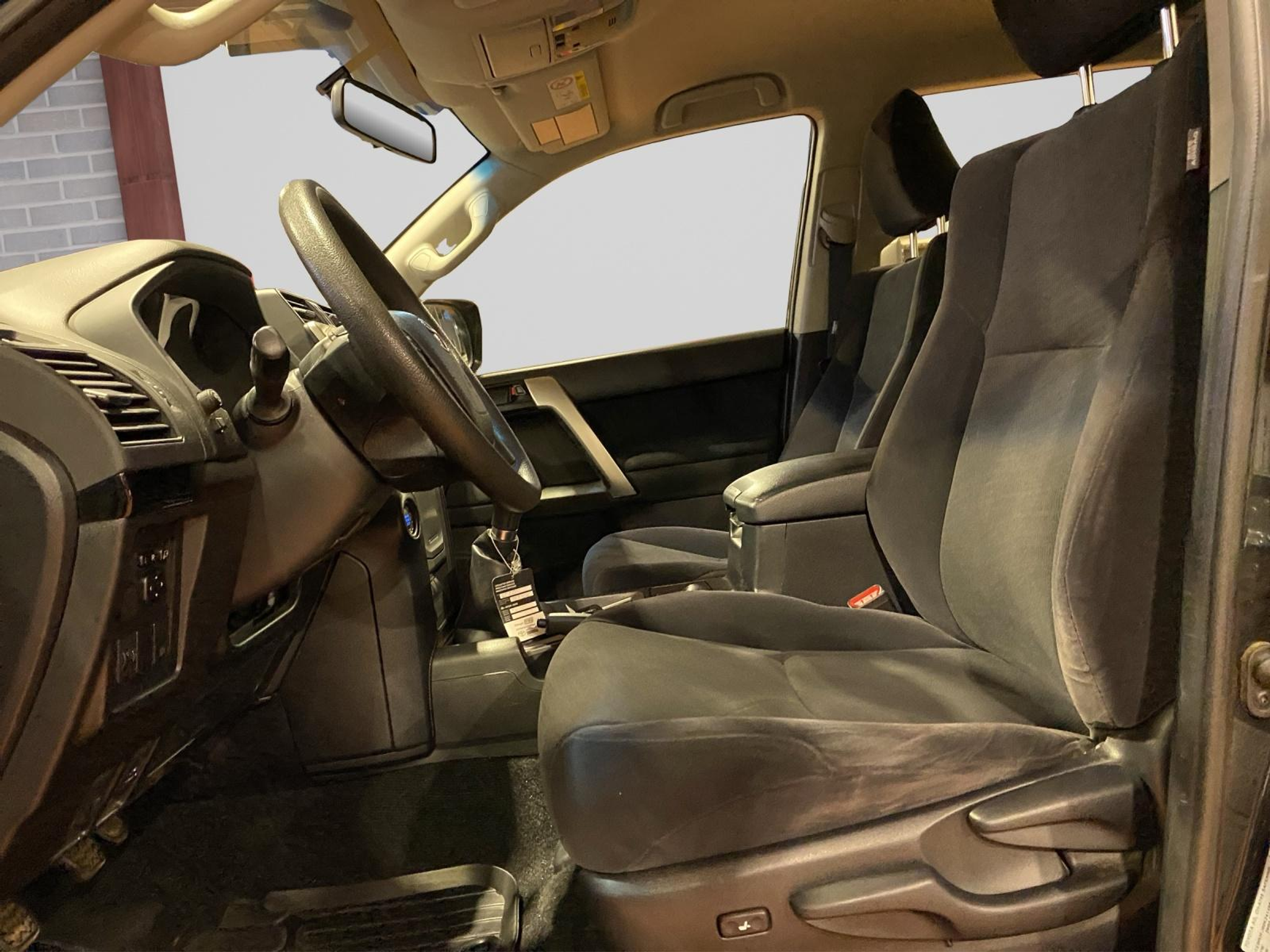 listing desktop thumbnail image 7