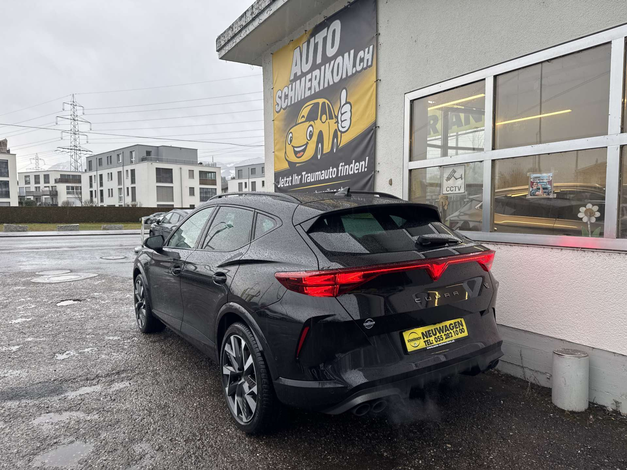 listing desktop thumbnail image 2