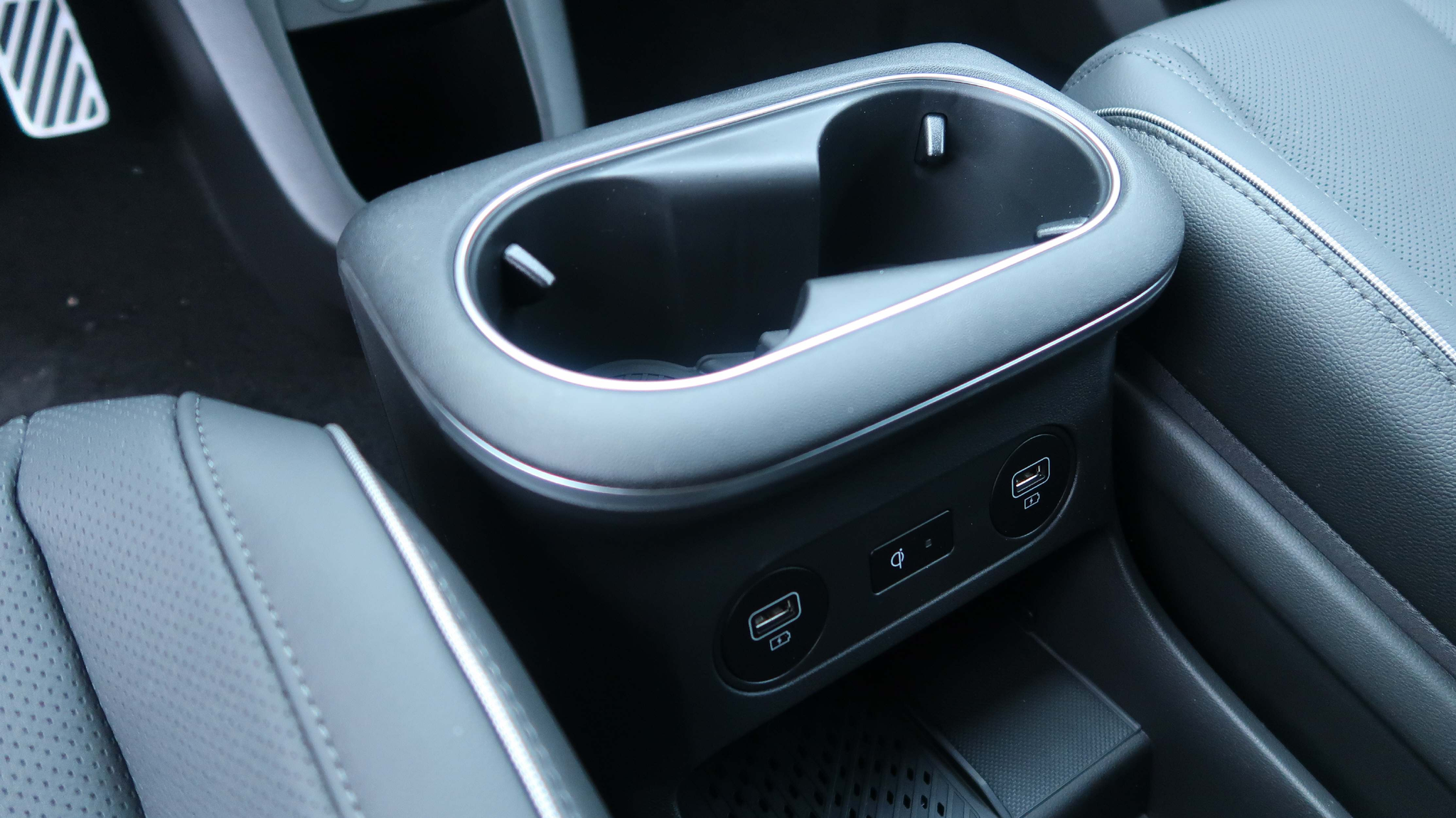 listing desktop thumbnail image 11