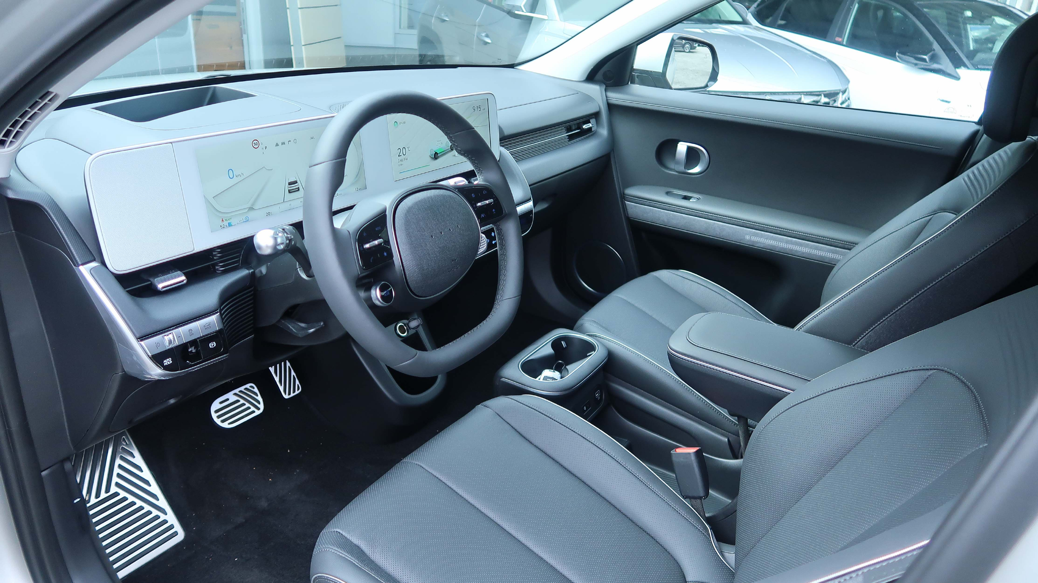 listing desktop thumbnail image 5