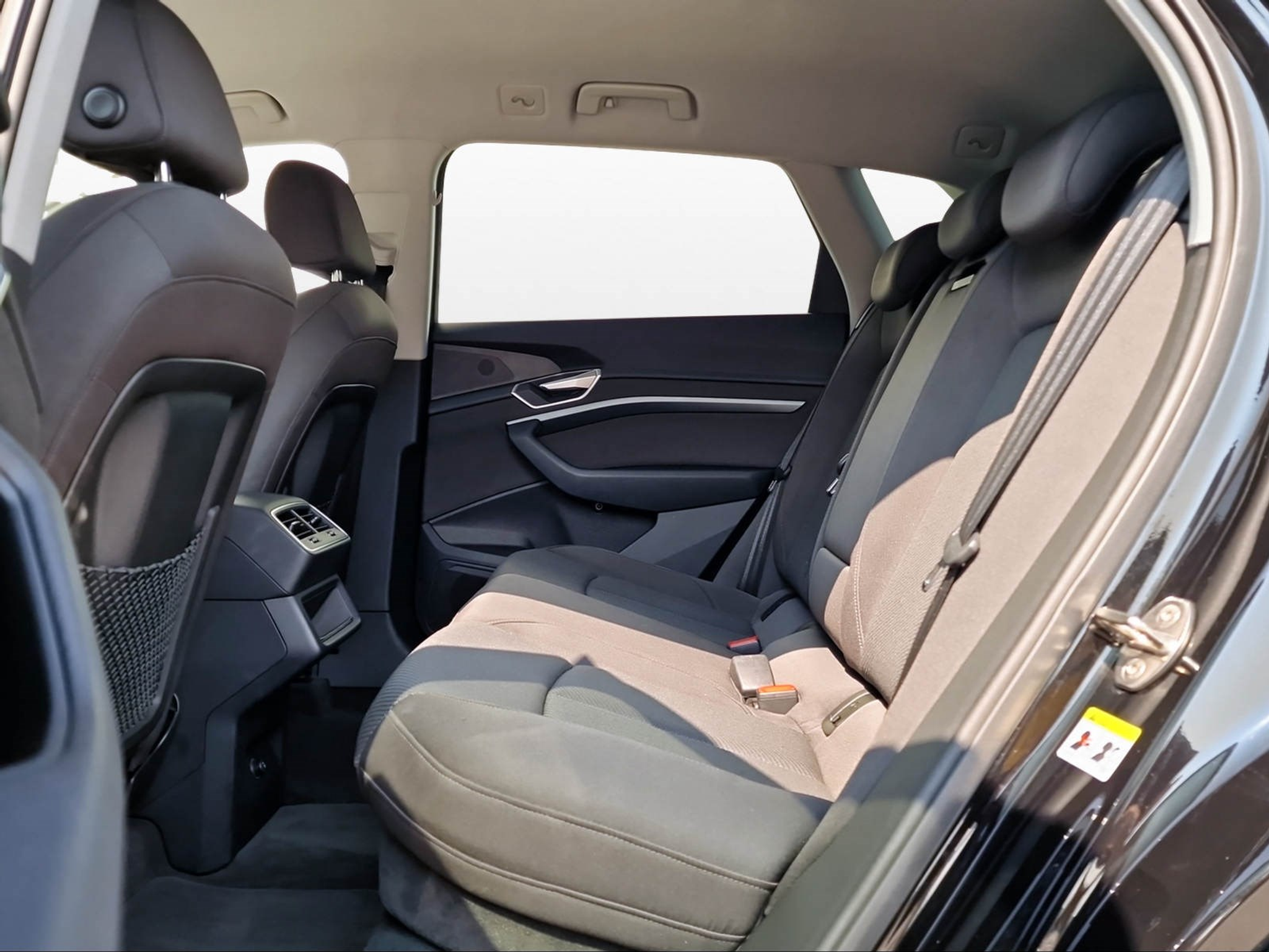 listing desktop thumbnail image 10