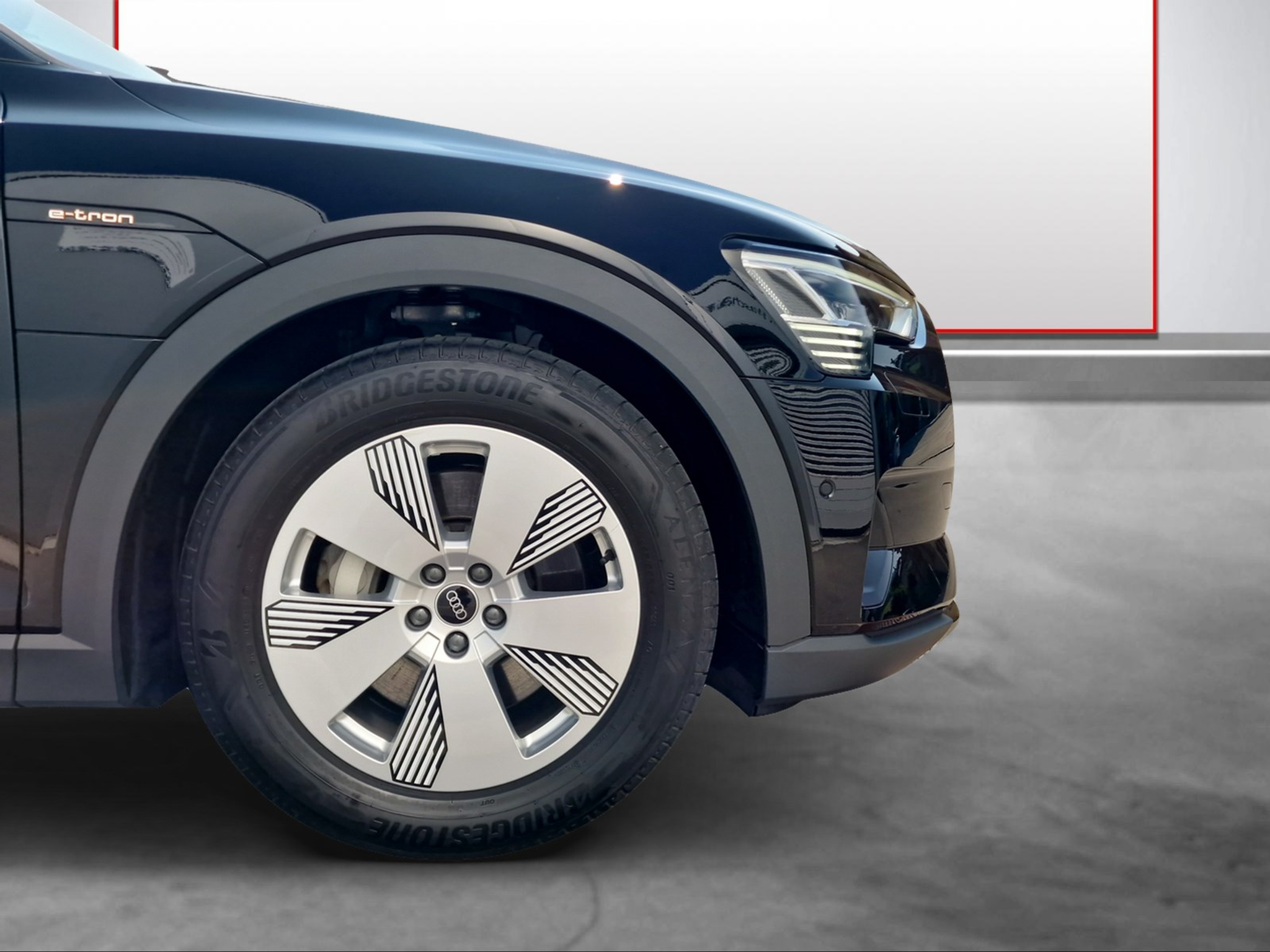 listing desktop thumbnail image 14