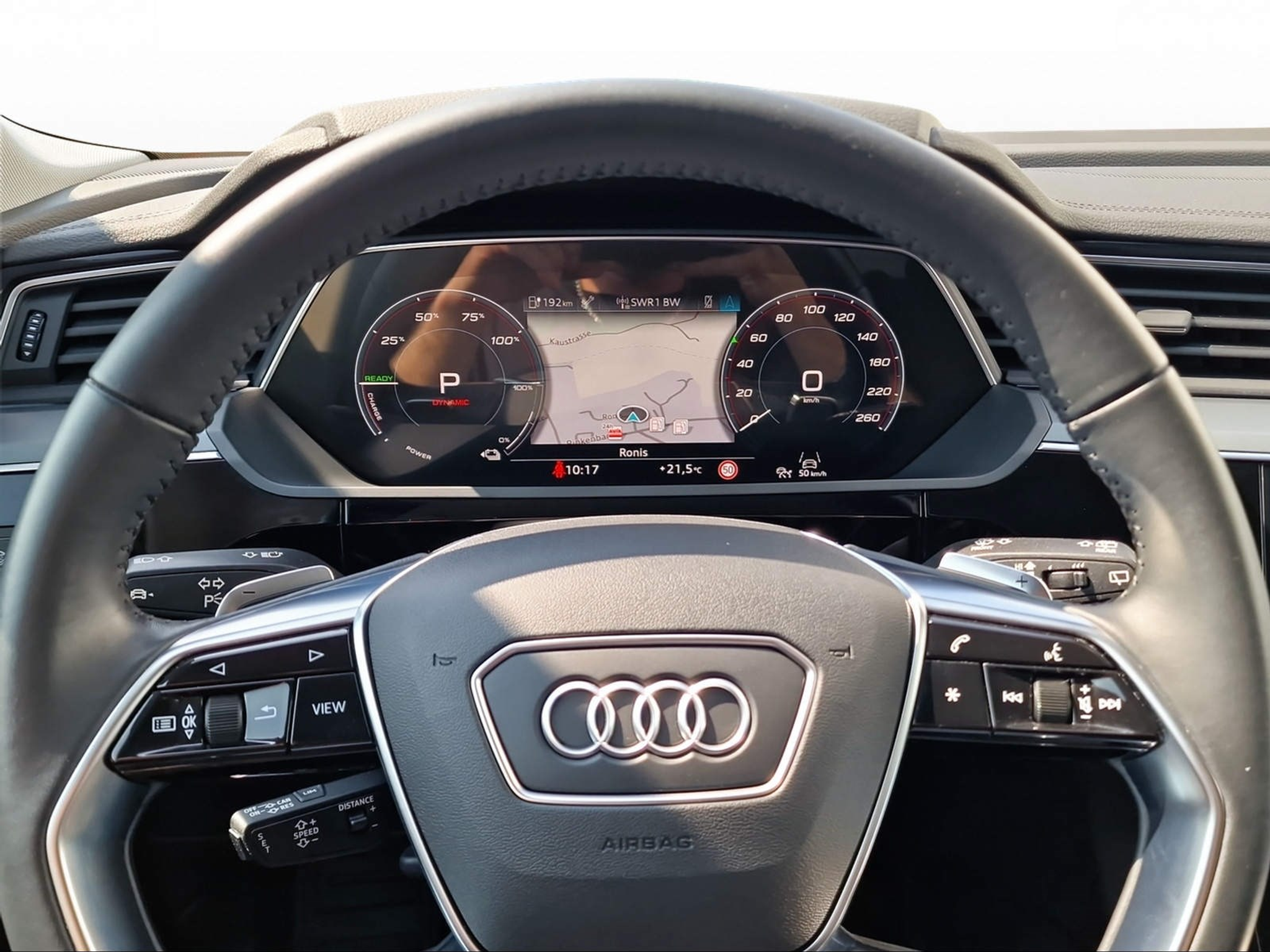 listing desktop thumbnail image 4