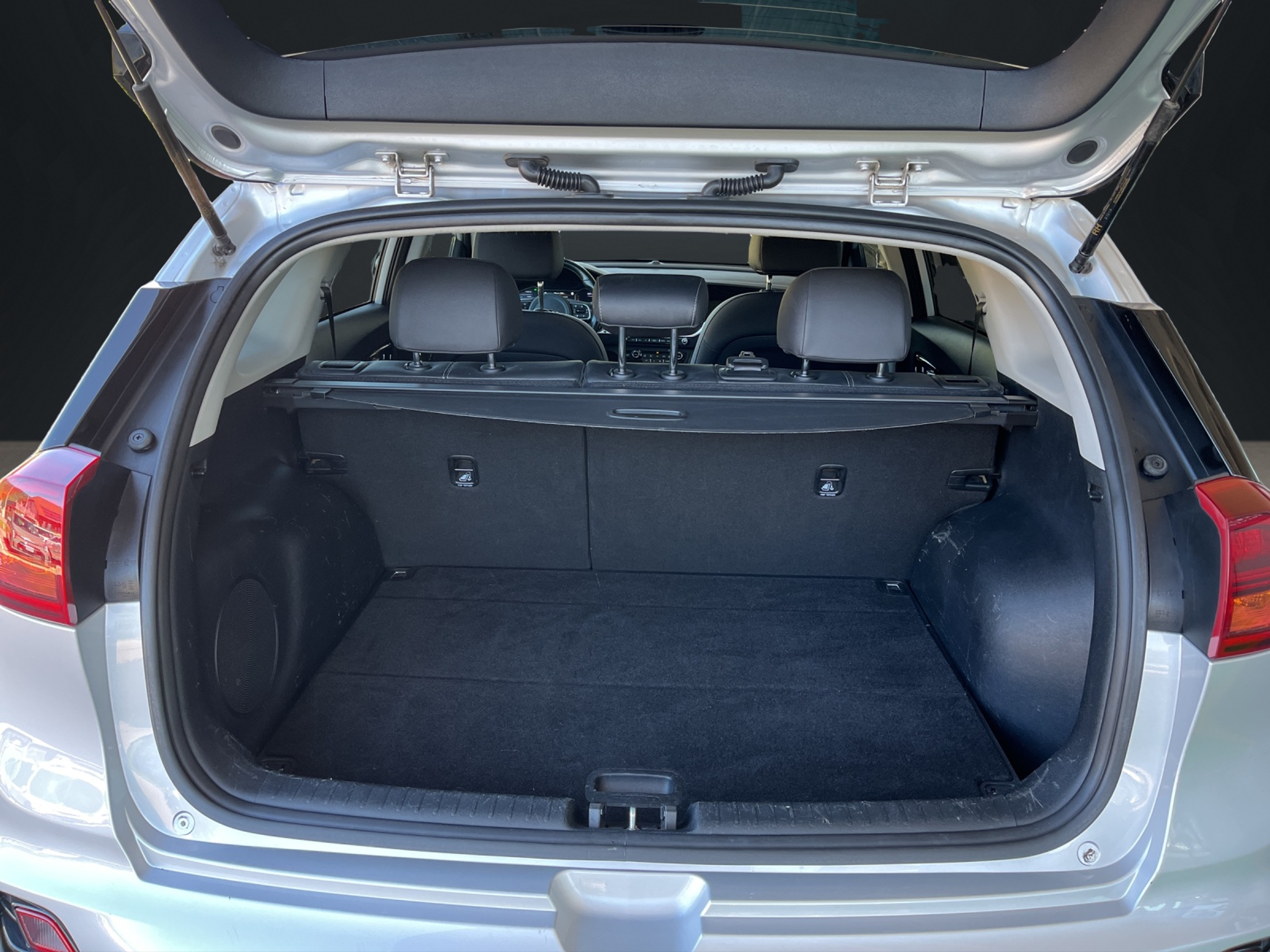 listing desktop thumbnail image 13