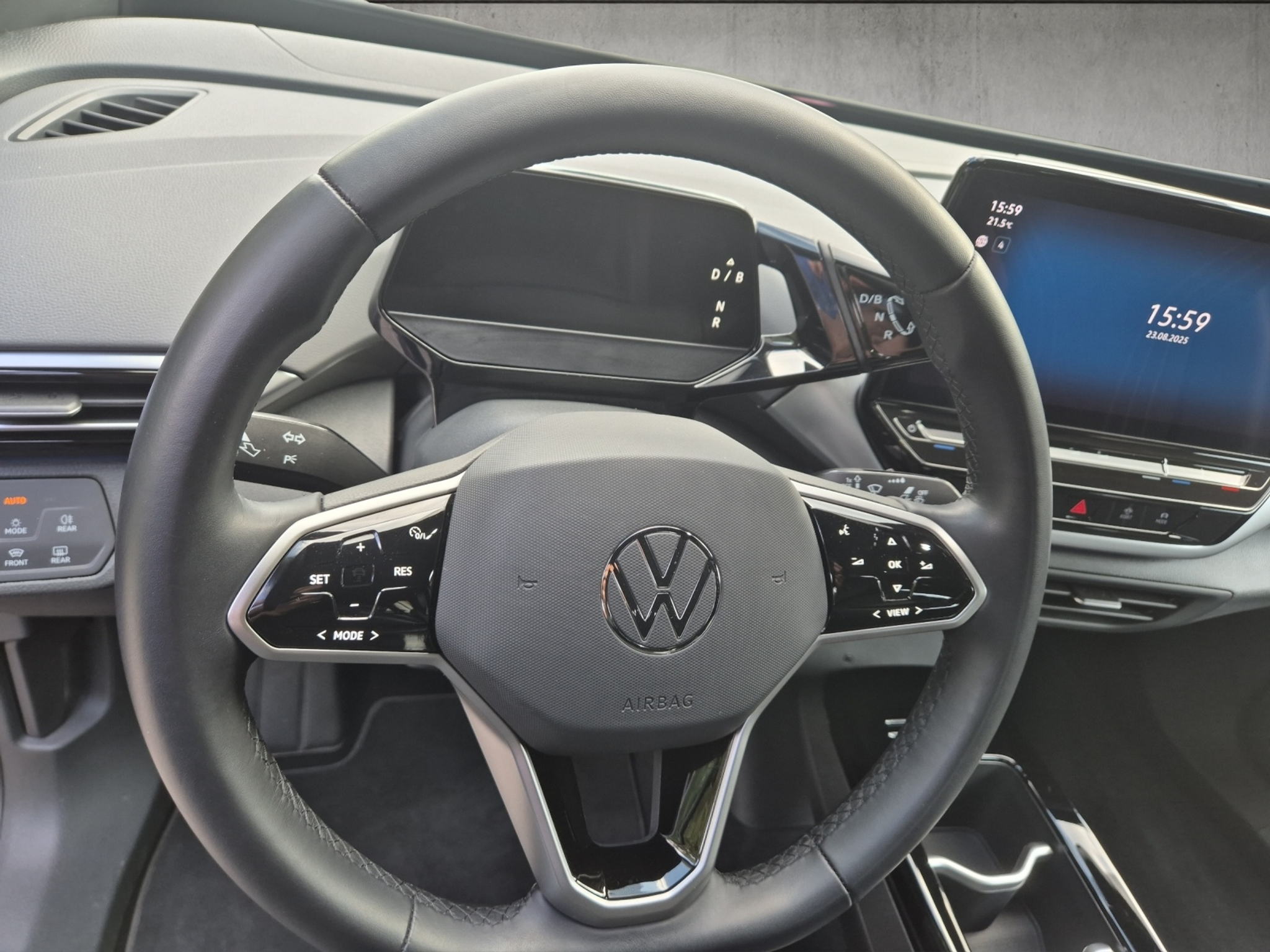 listing desktop thumbnail image 9