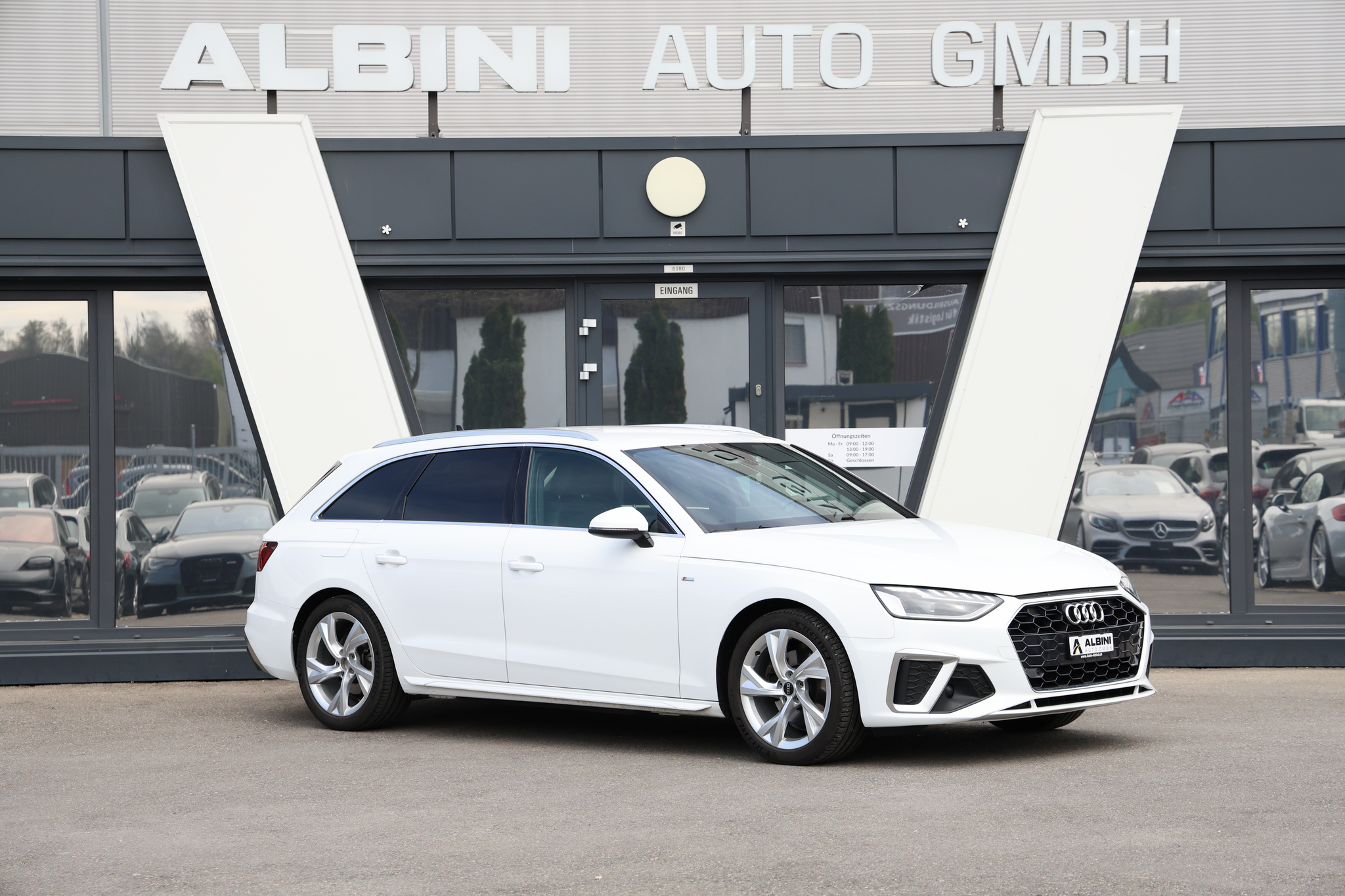 listing desktop thumbnail image 1