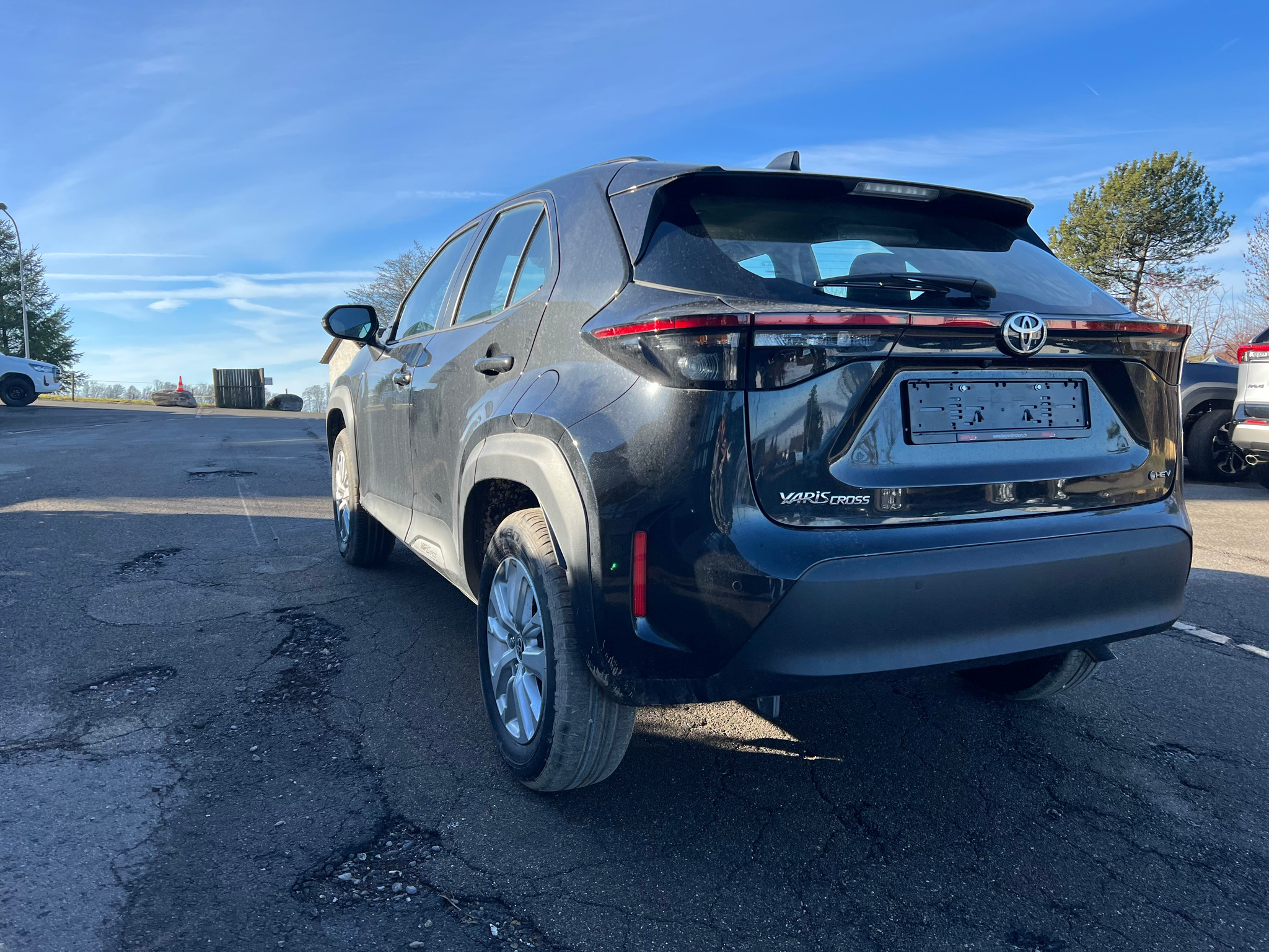 listing desktop thumbnail image 6