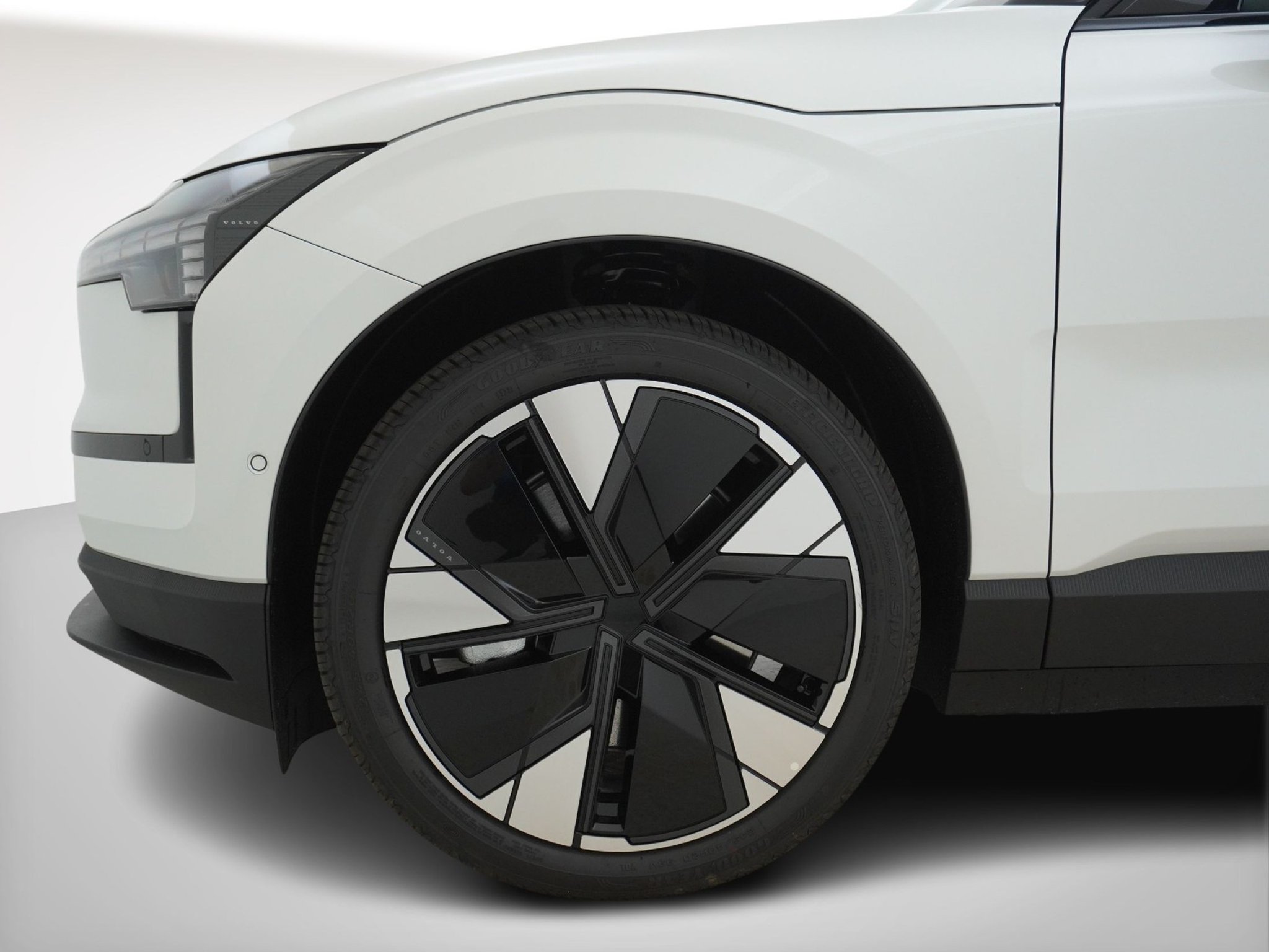 listing desktop thumbnail image 8