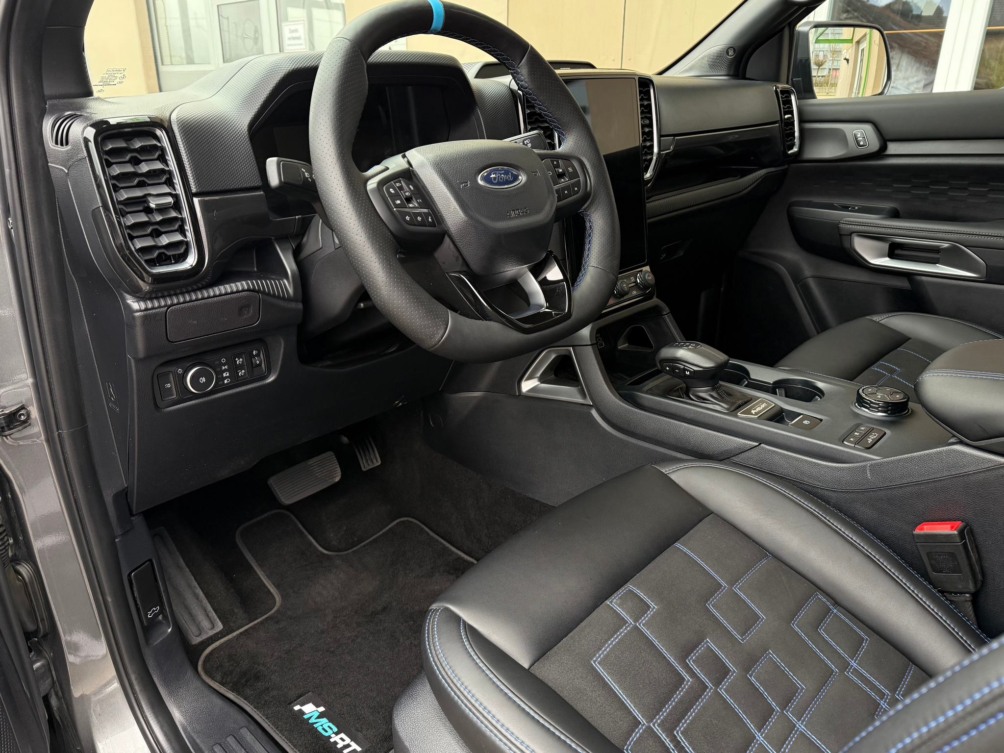 listing desktop thumbnail image 14