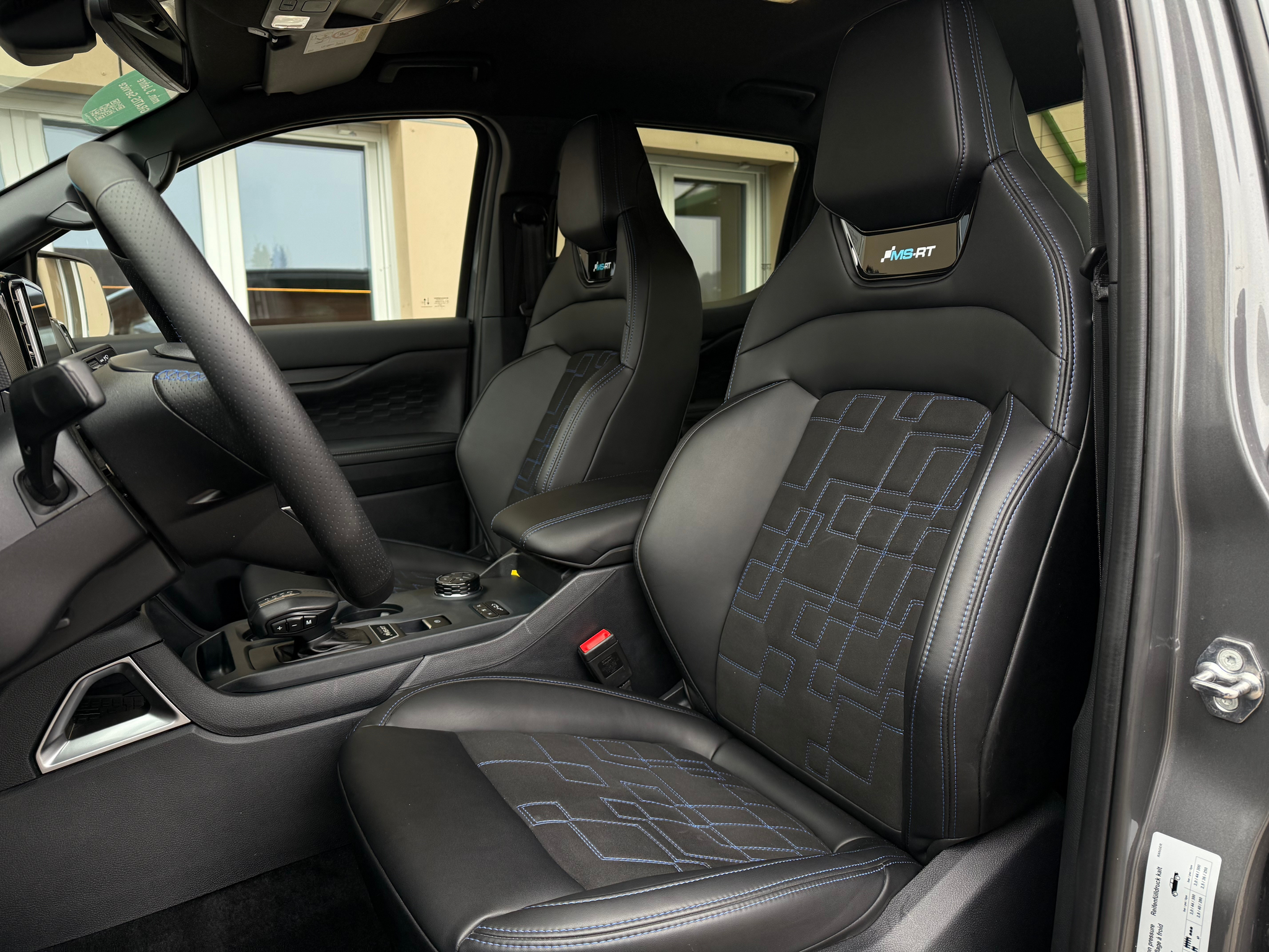 listing desktop thumbnail image 15