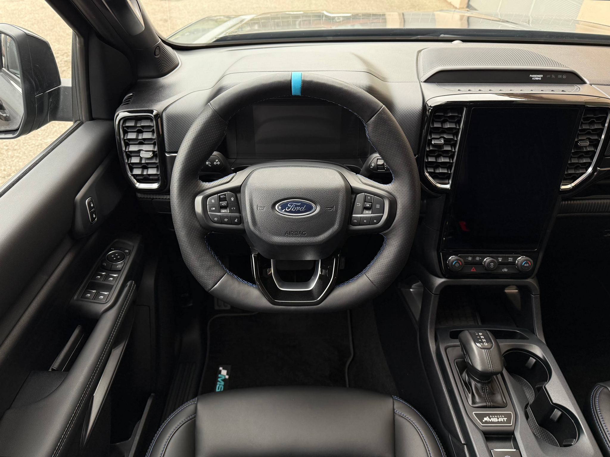 listing desktop thumbnail image 17