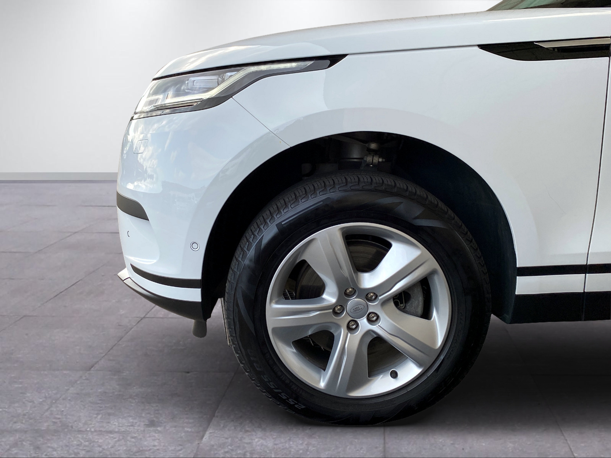 listing desktop thumbnail image 2