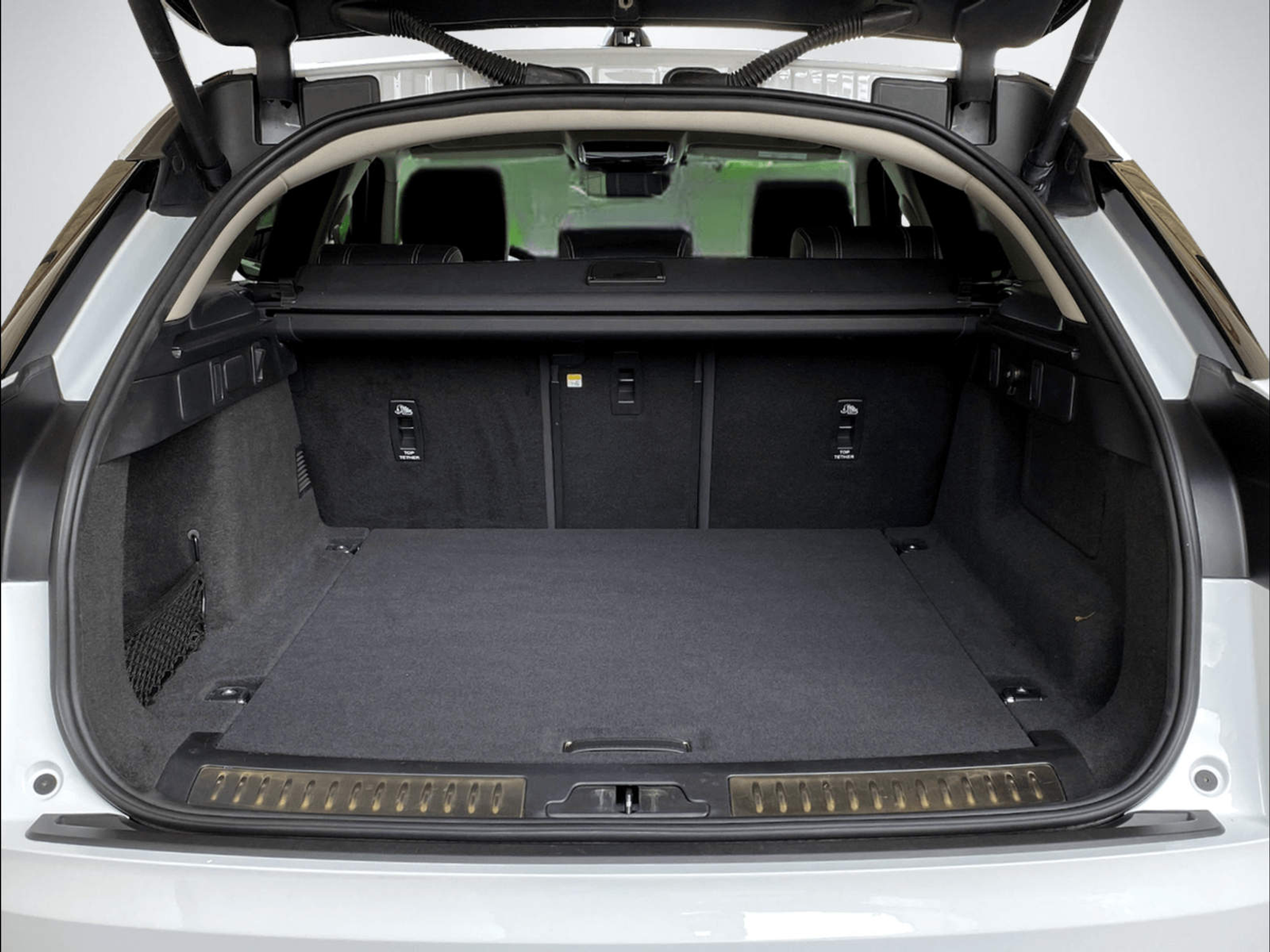 listing desktop thumbnail image 5