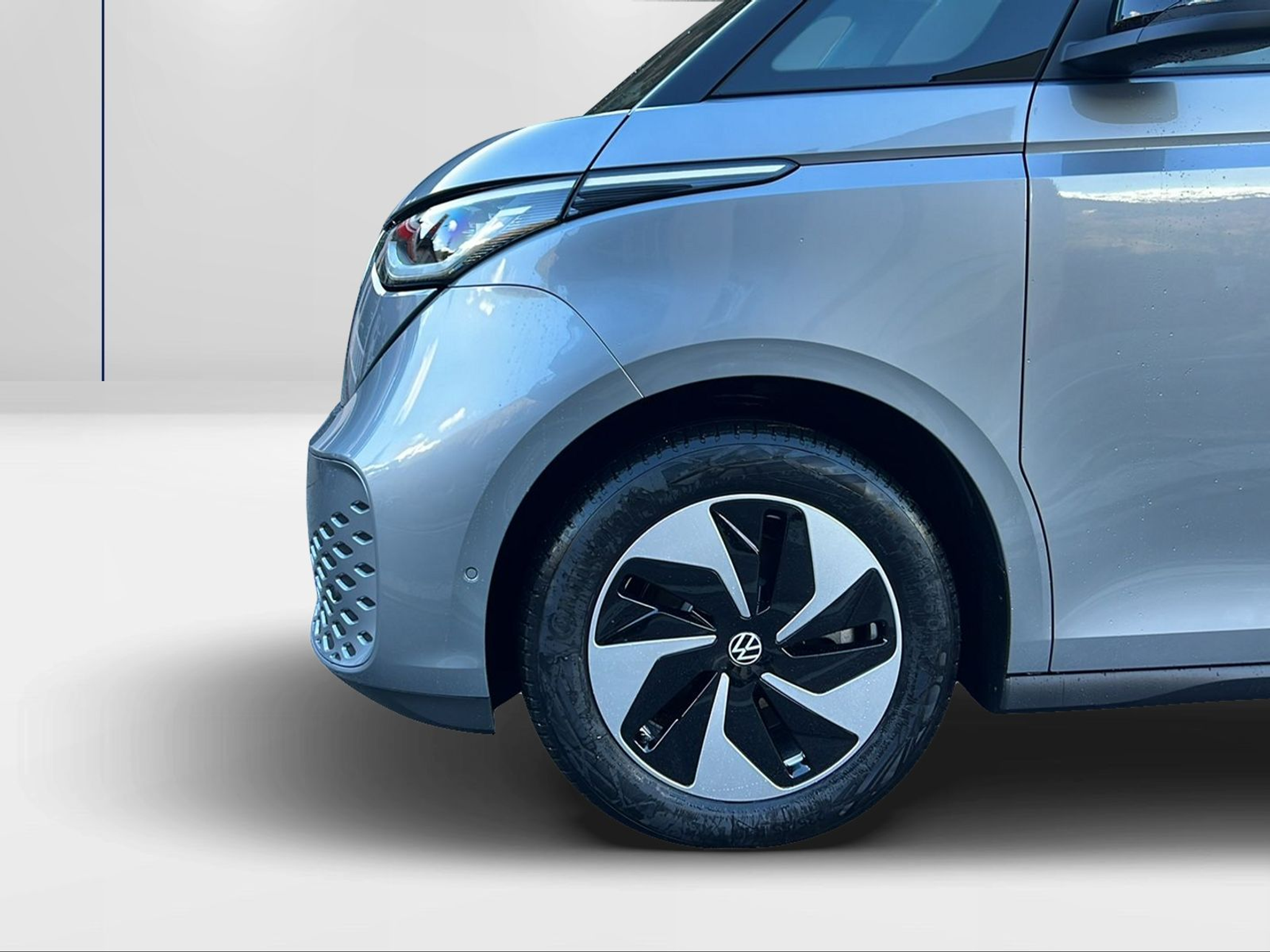 listing desktop thumbnail image 8