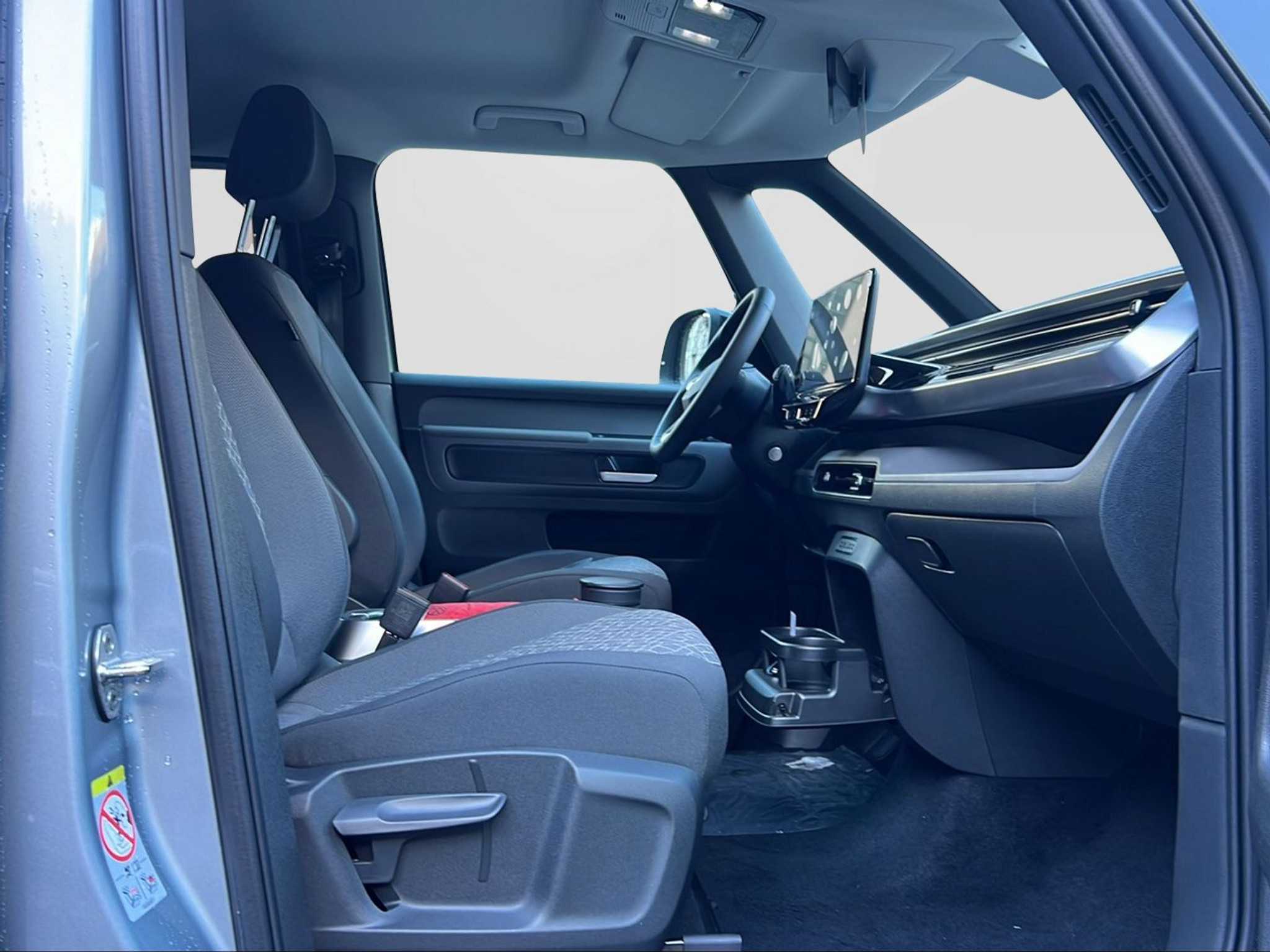 listing desktop thumbnail image 15