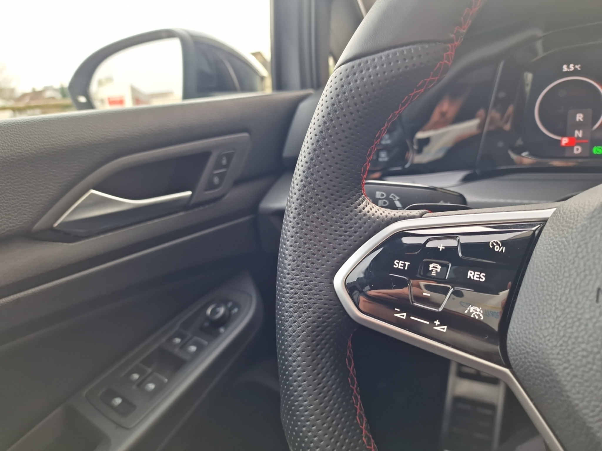 listing desktop thumbnail image 14