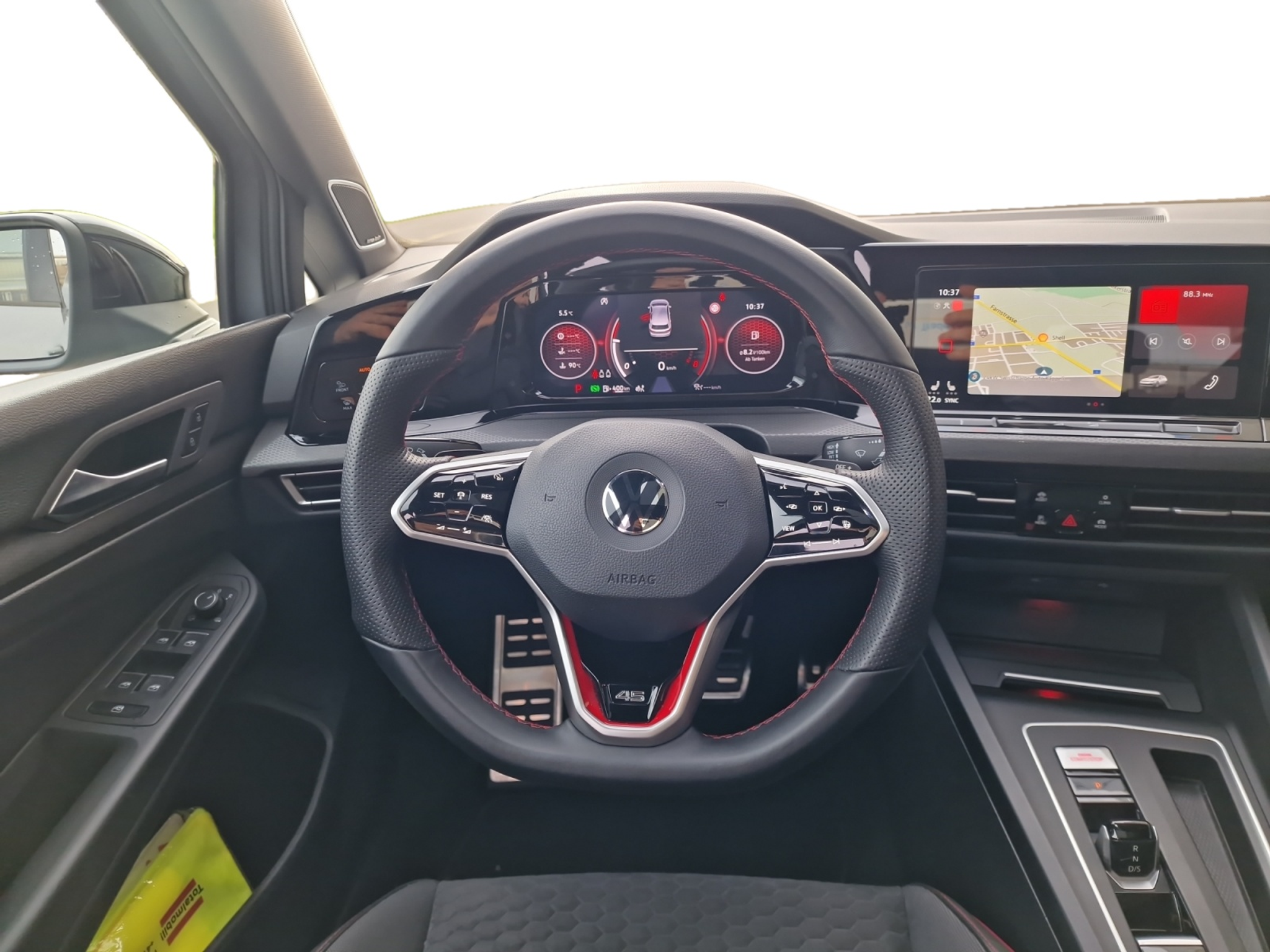 listing desktop thumbnail image 11