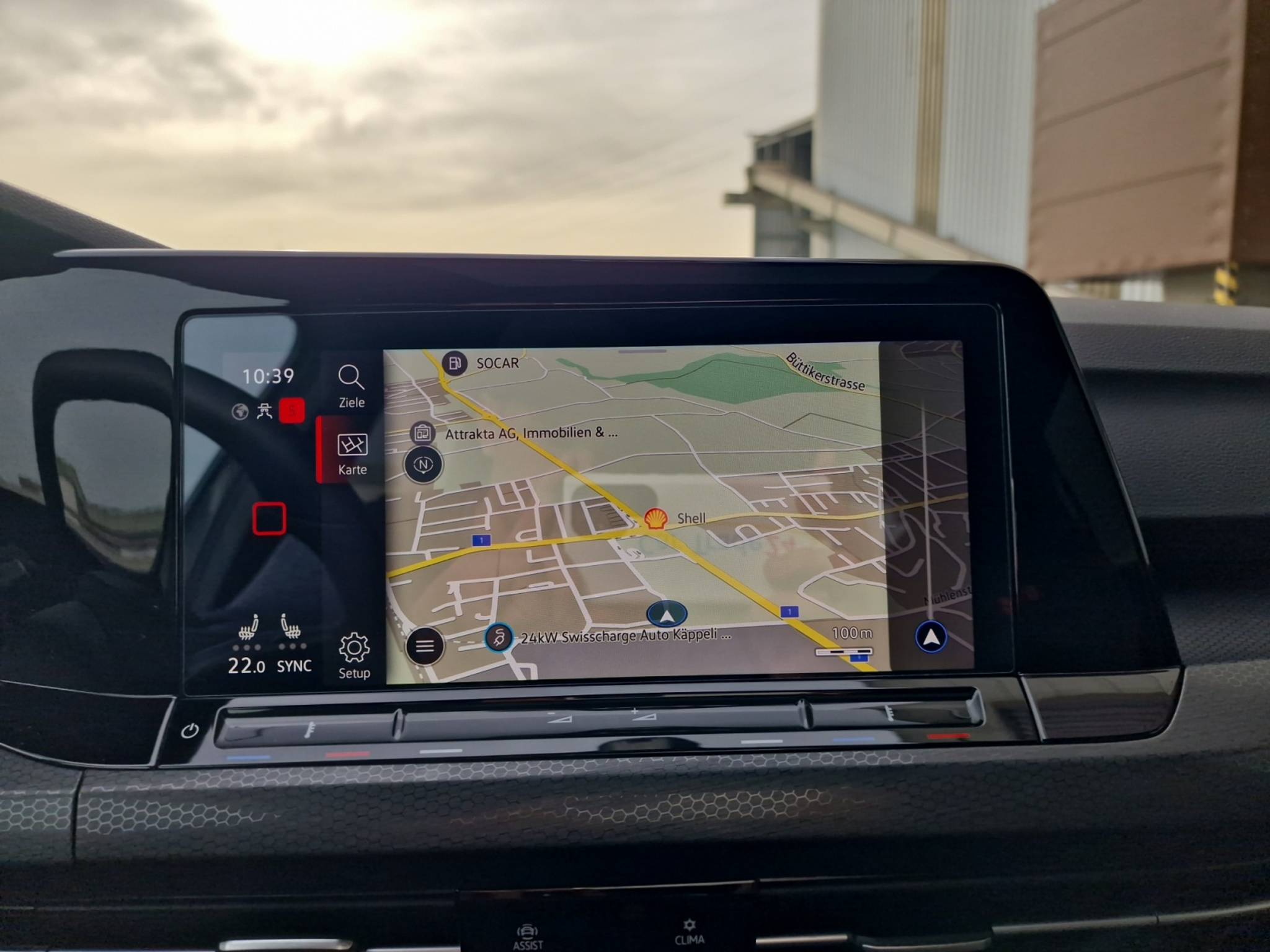 listing desktop thumbnail image 18