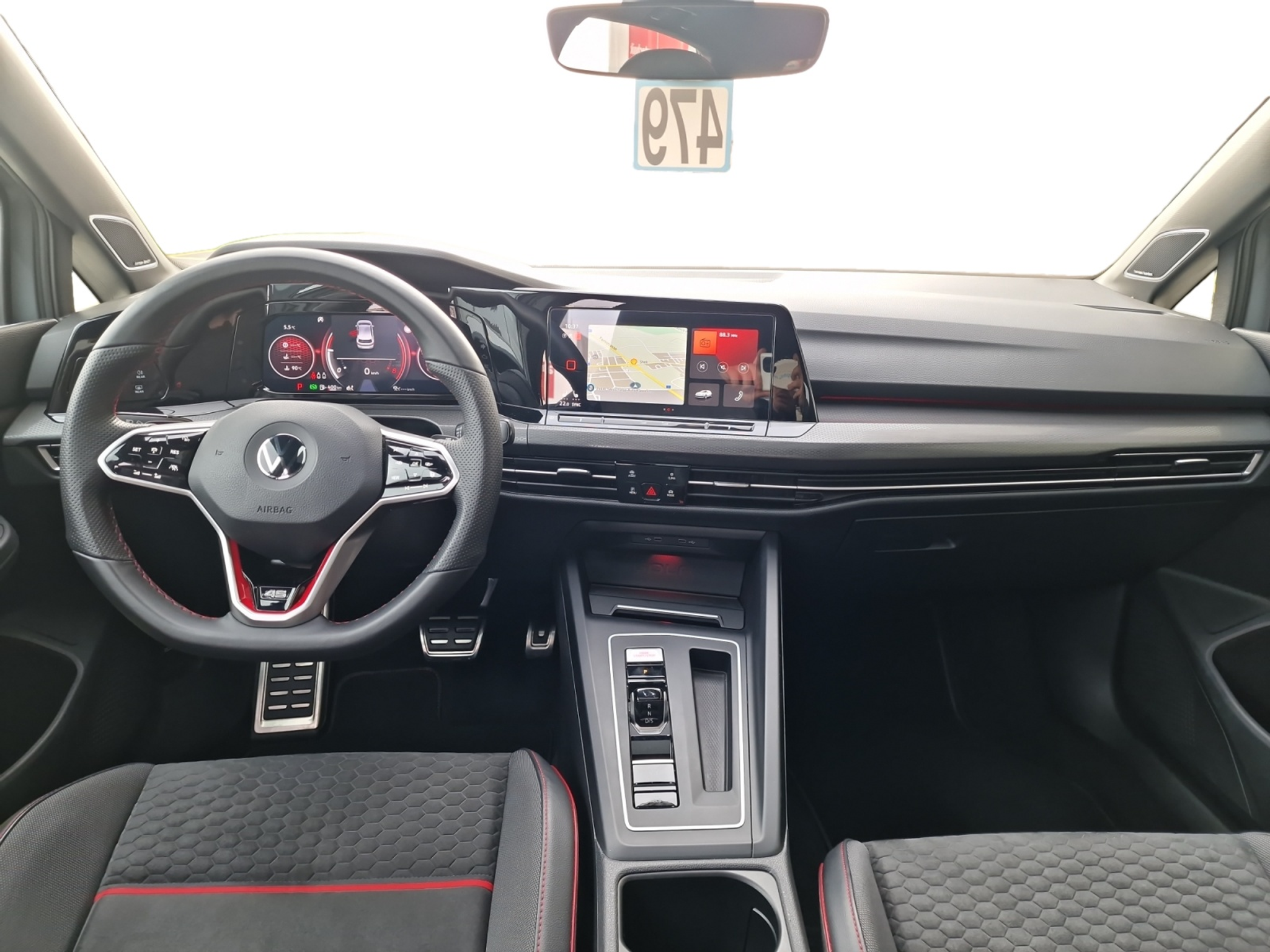 listing desktop thumbnail image 21