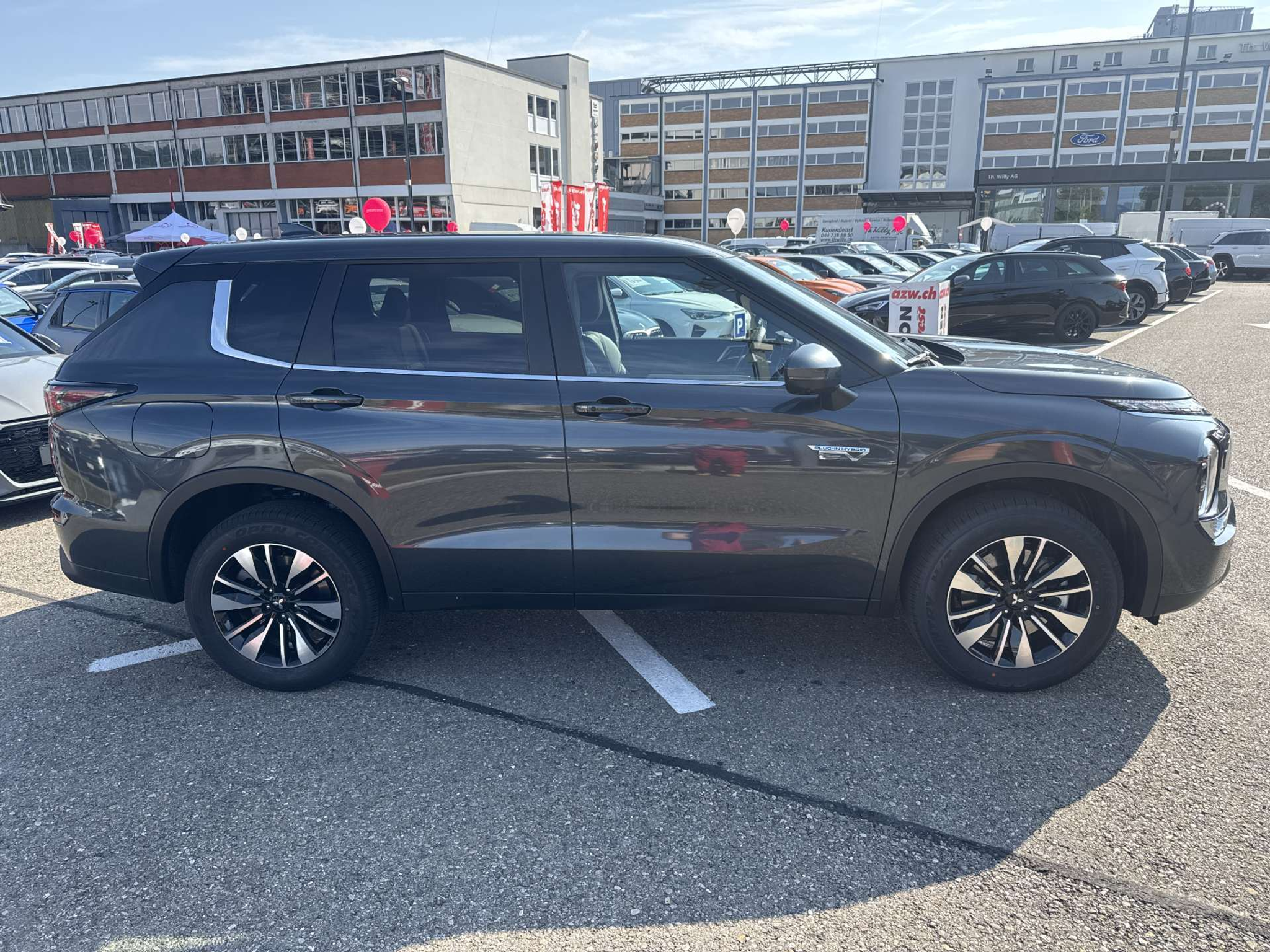 listing desktop thumbnail image 10