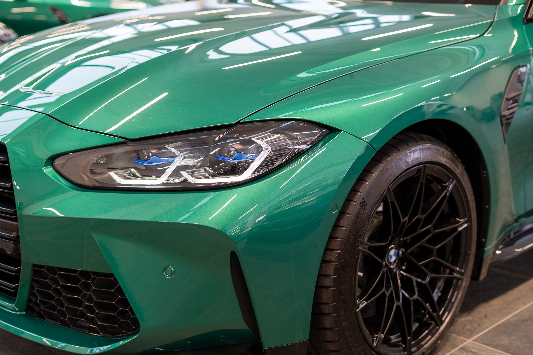 listing desktop thumbnail image 24