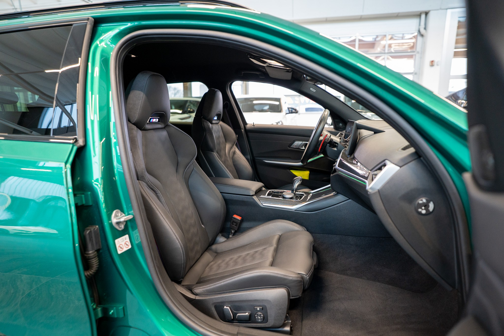 listing desktop thumbnail image 15