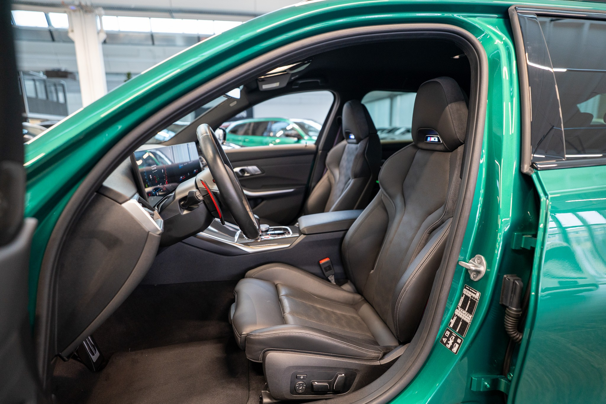 listing desktop thumbnail image 12