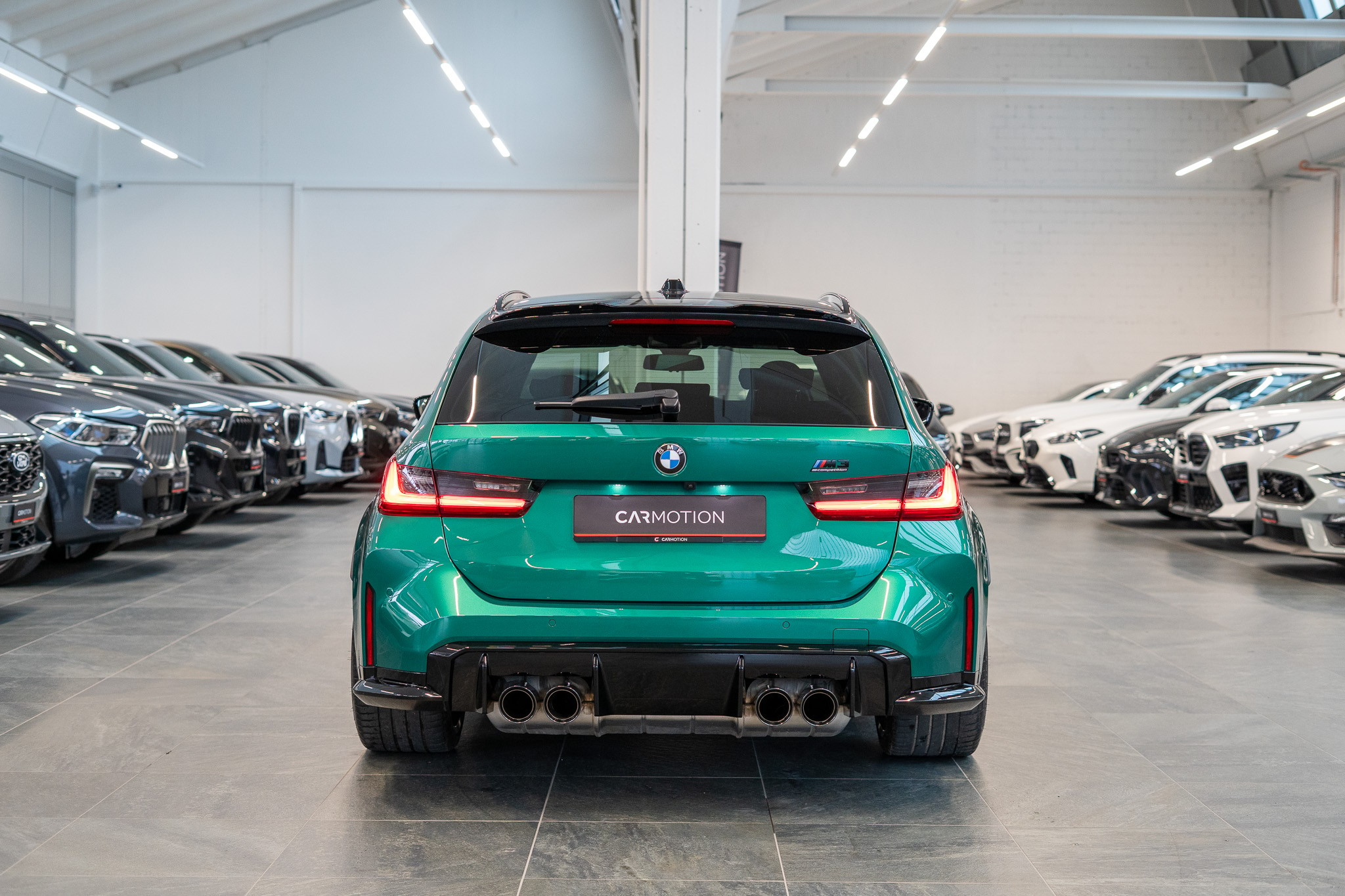 listing desktop thumbnail image 4