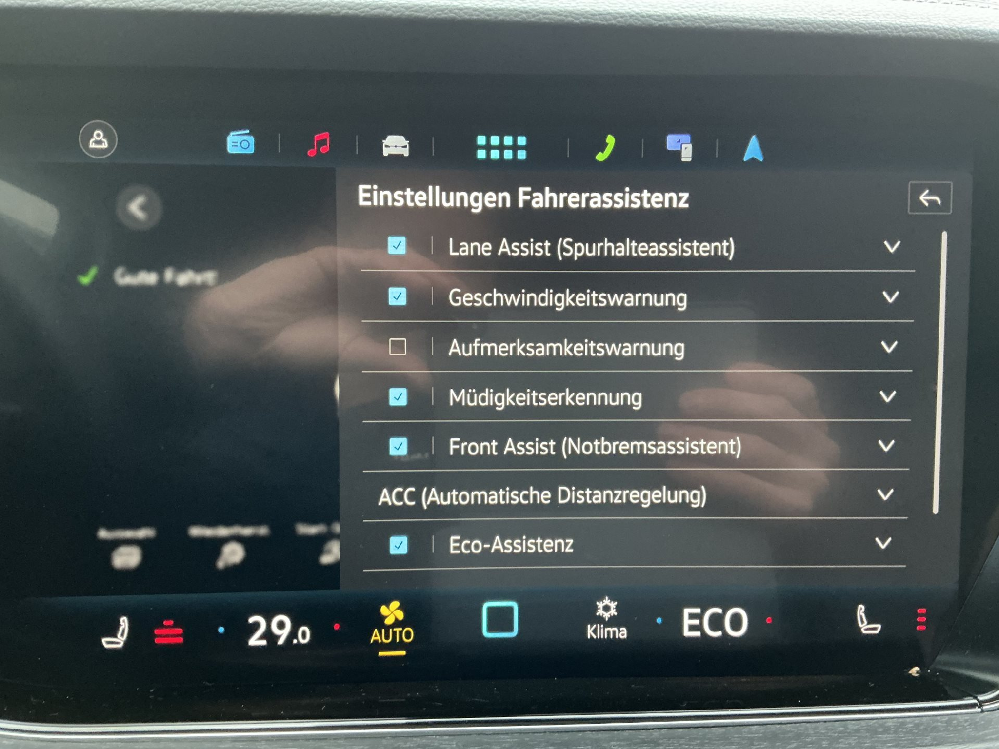 listing desktop thumbnail image 17