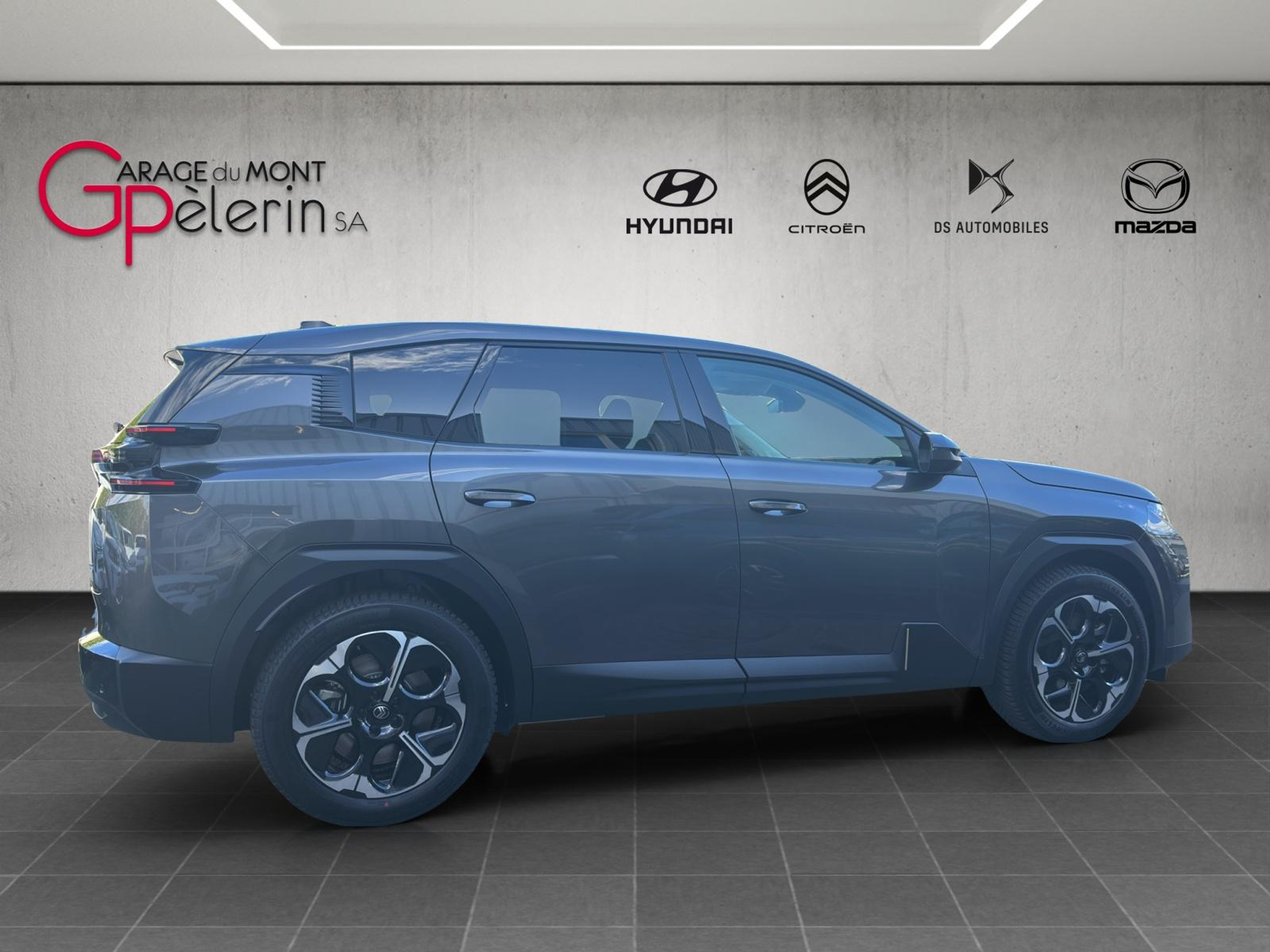 listing desktop thumbnail image 4