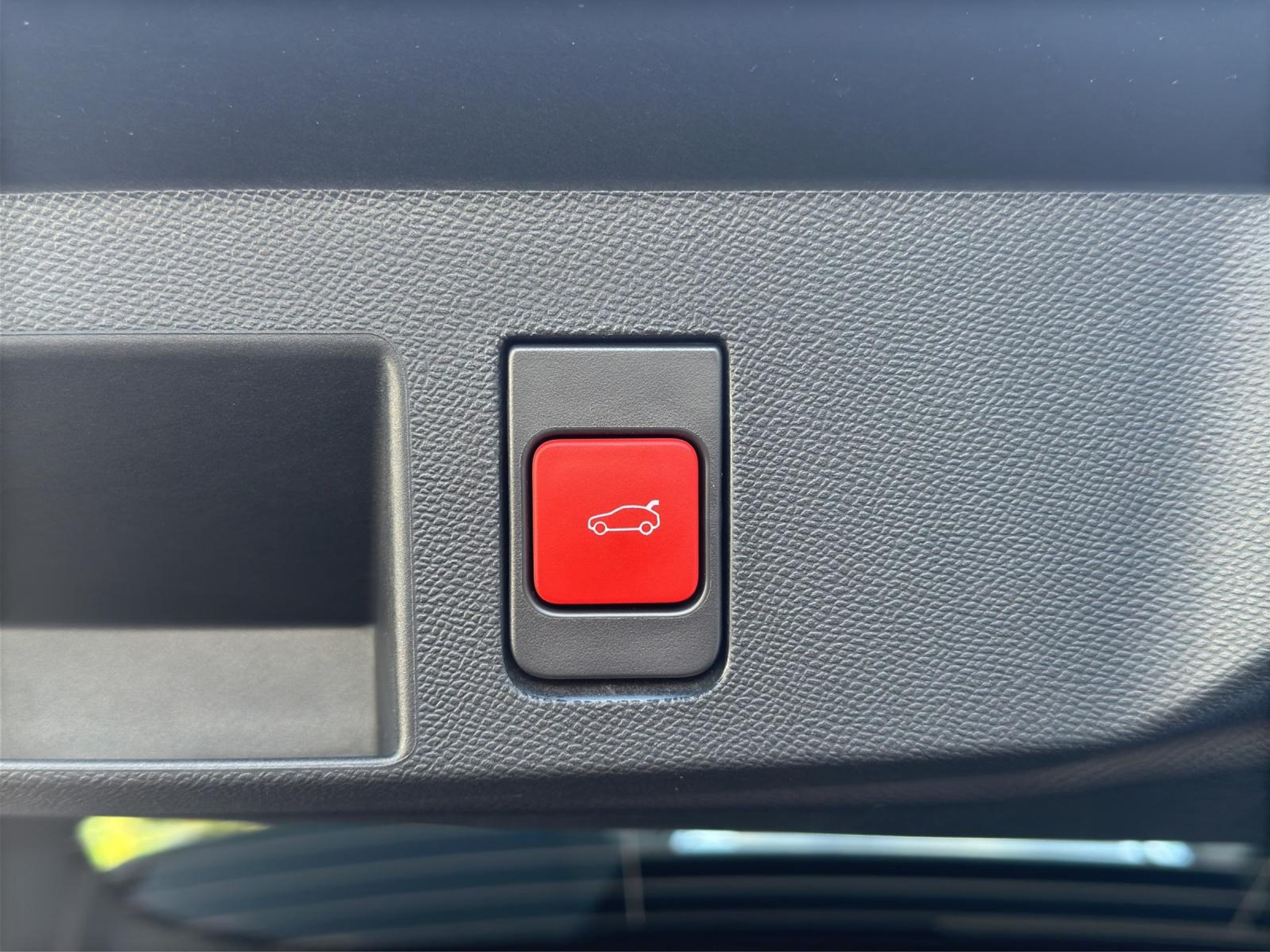 listing desktop thumbnail image 27