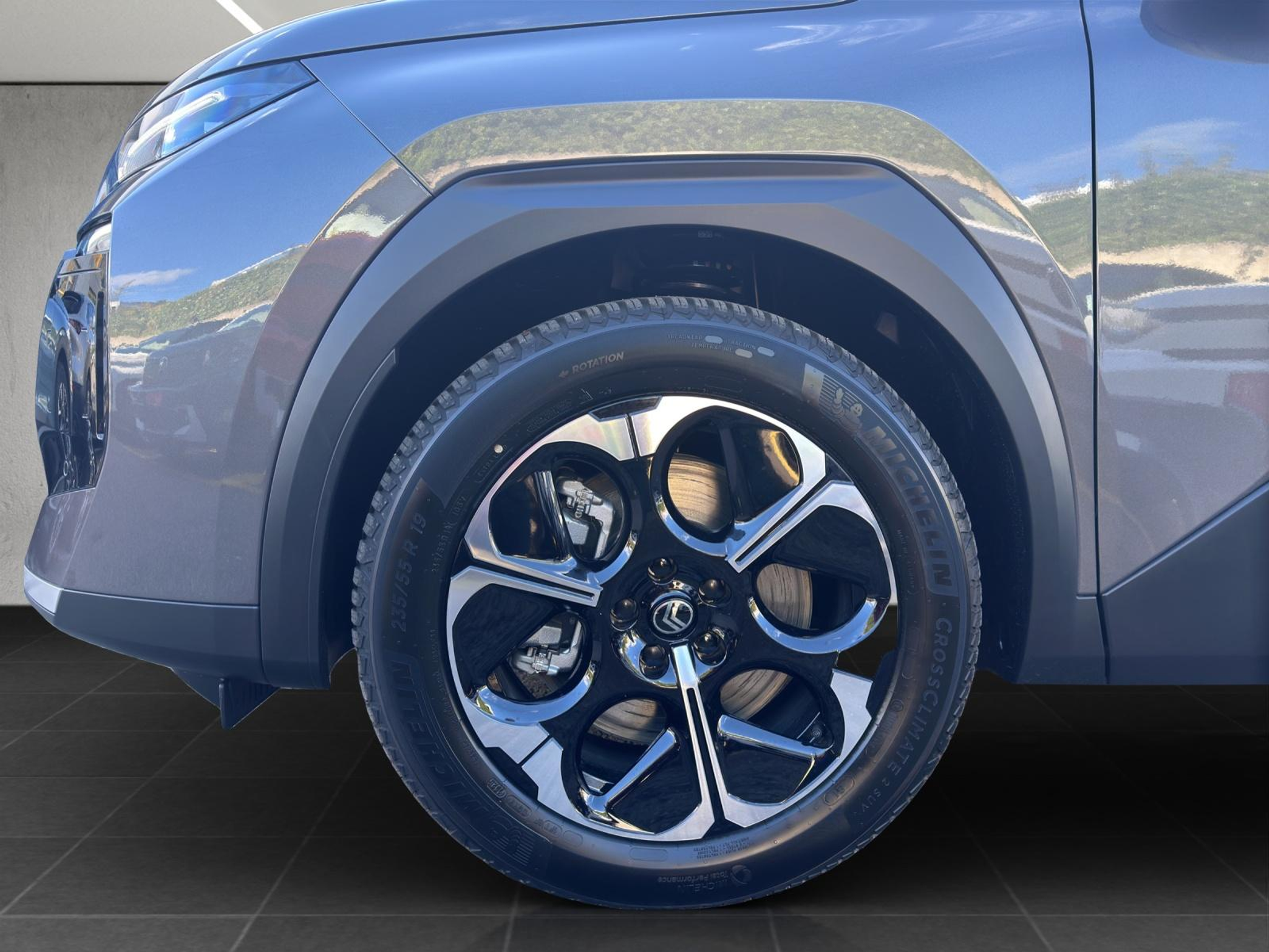 listing desktop thumbnail image 19