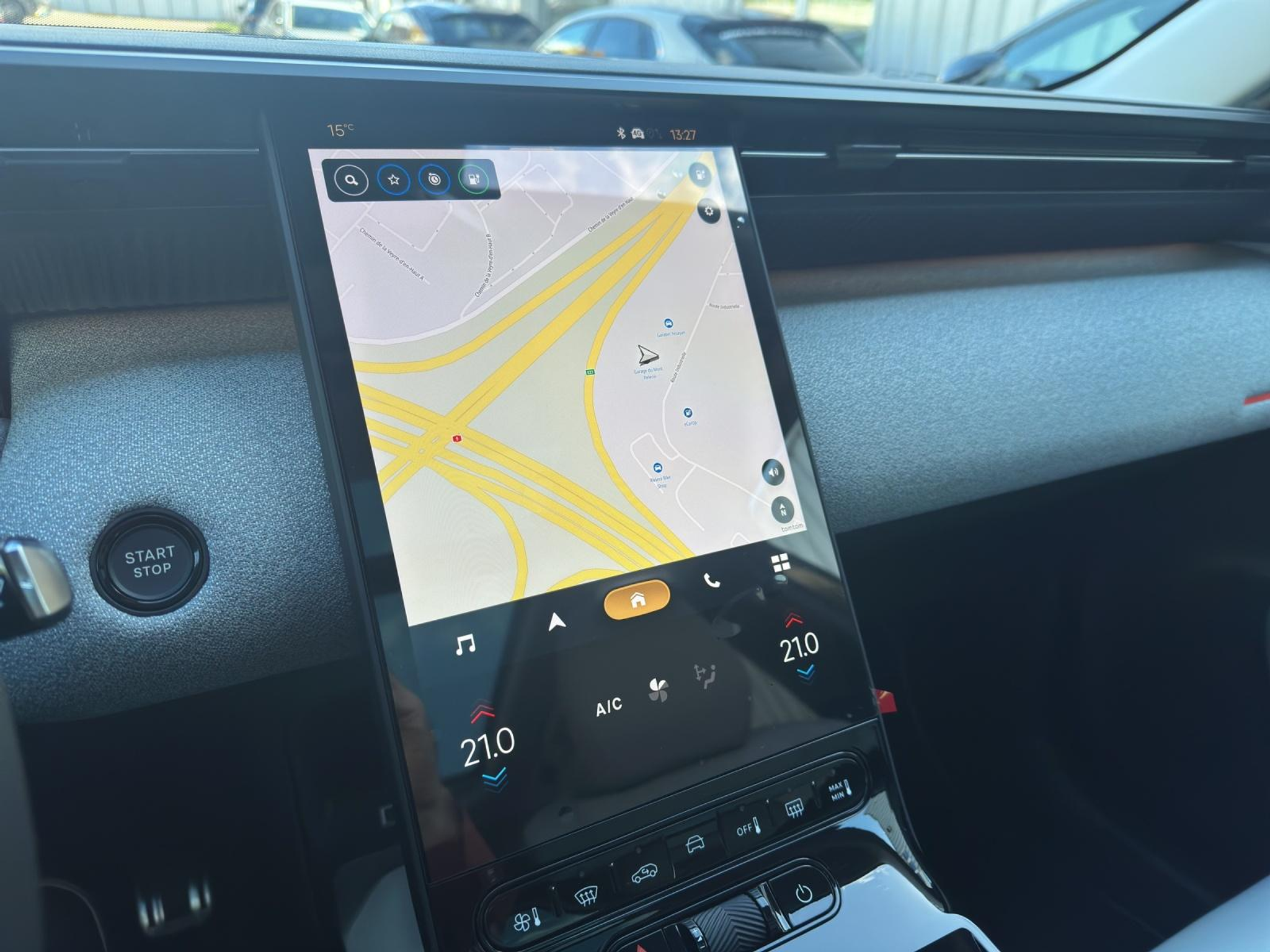 listing desktop thumbnail image 24