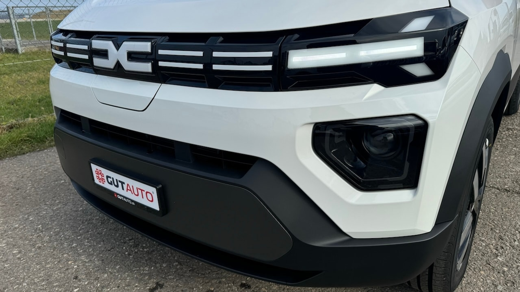 listing desktop thumbnail image 10