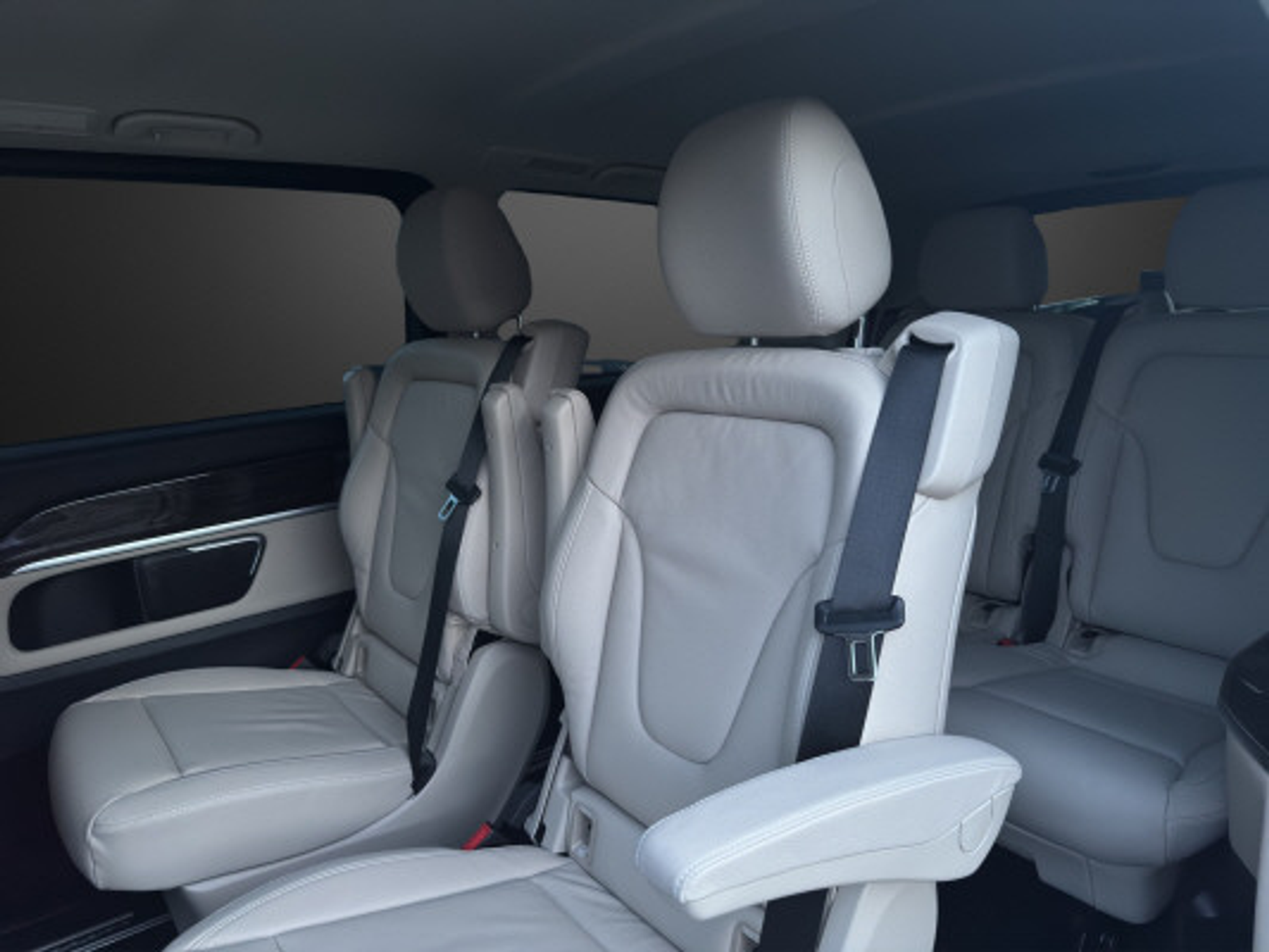 listing desktop thumbnail image 10