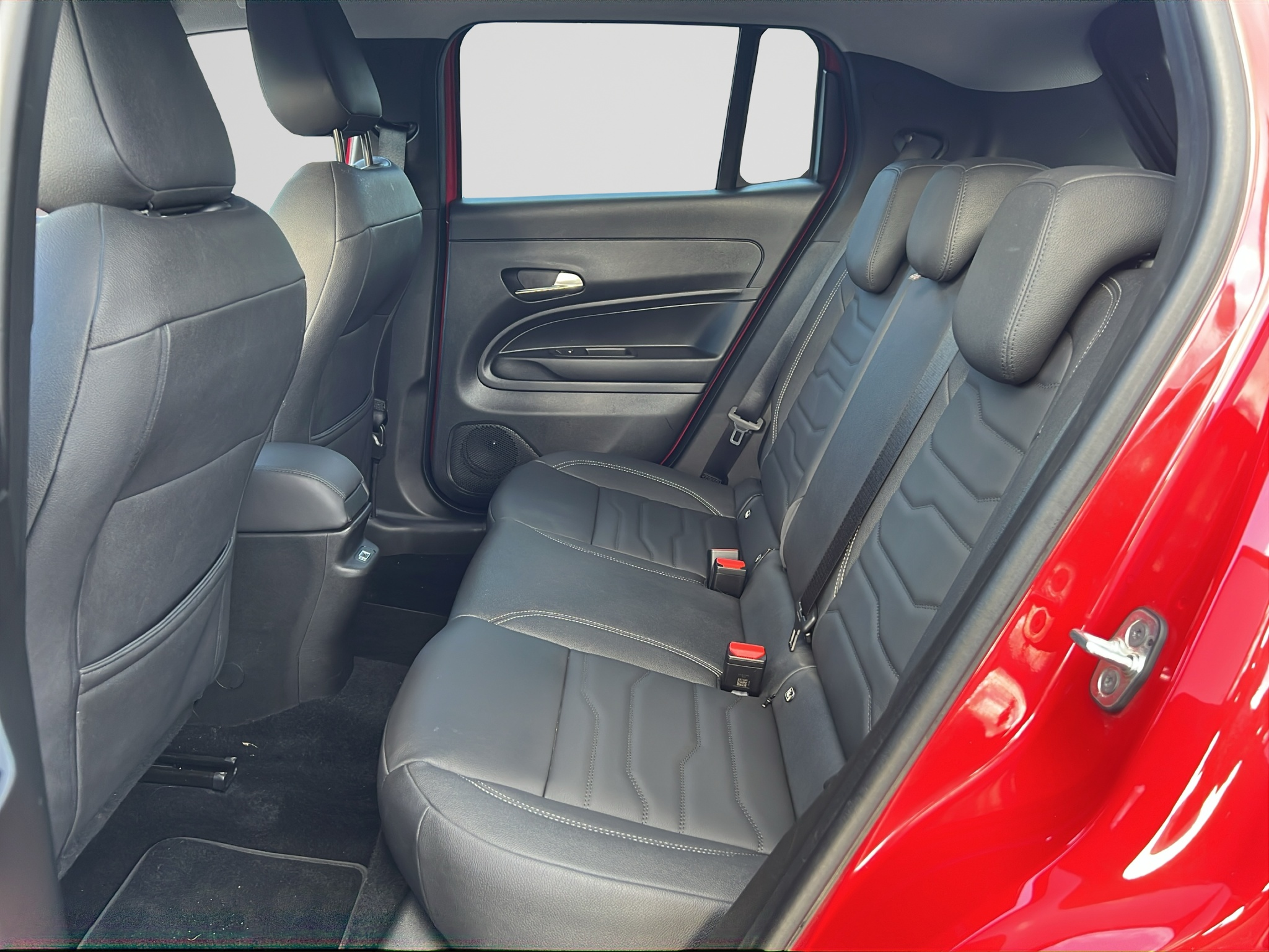 listing desktop thumbnail image 12