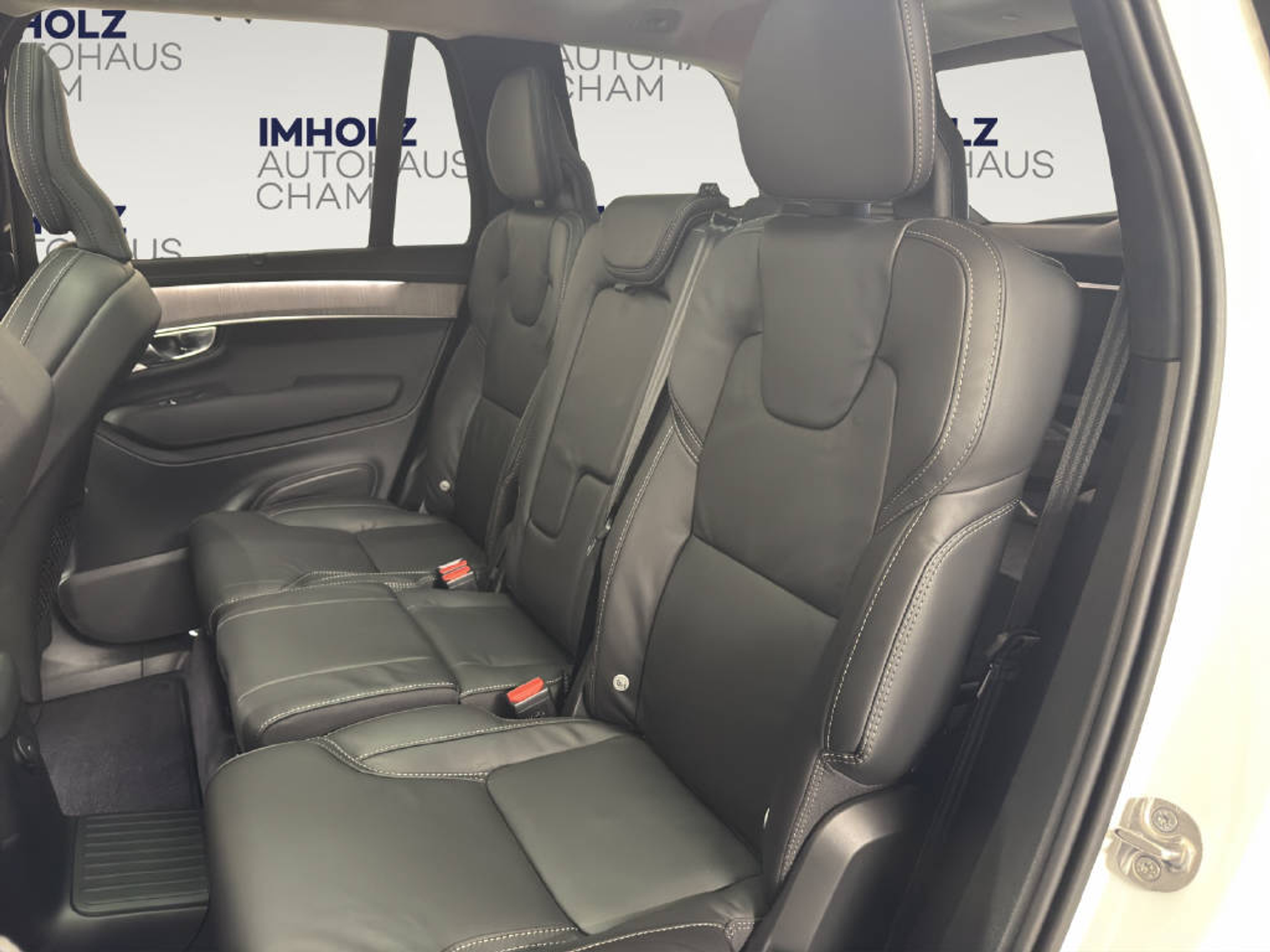 listing desktop thumbnail image 12