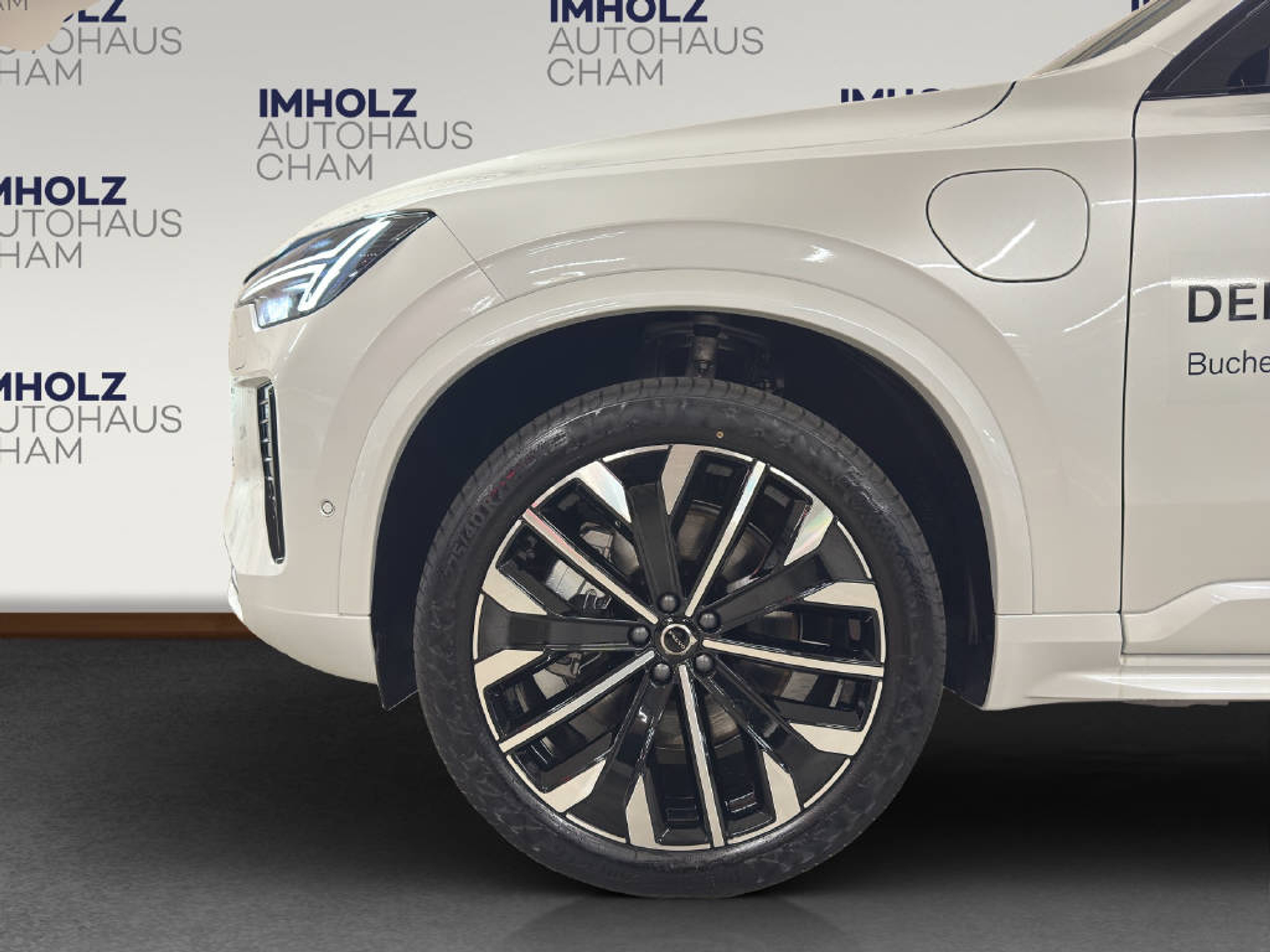 listing desktop thumbnail image 15