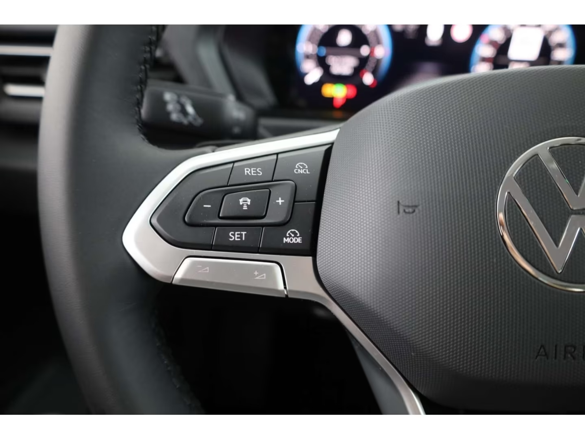 listing desktop thumbnail image 7