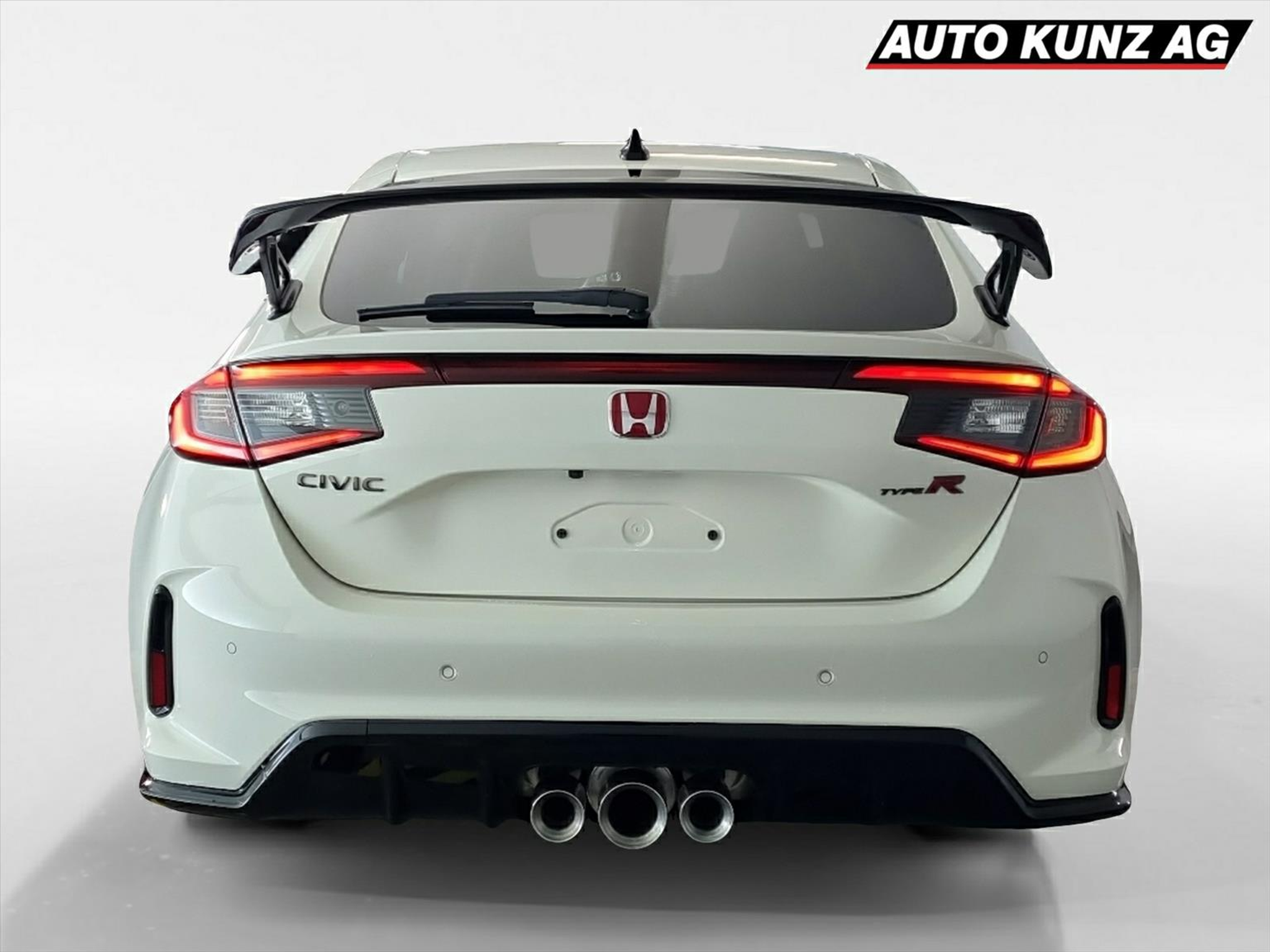 listing desktop thumbnail image 3