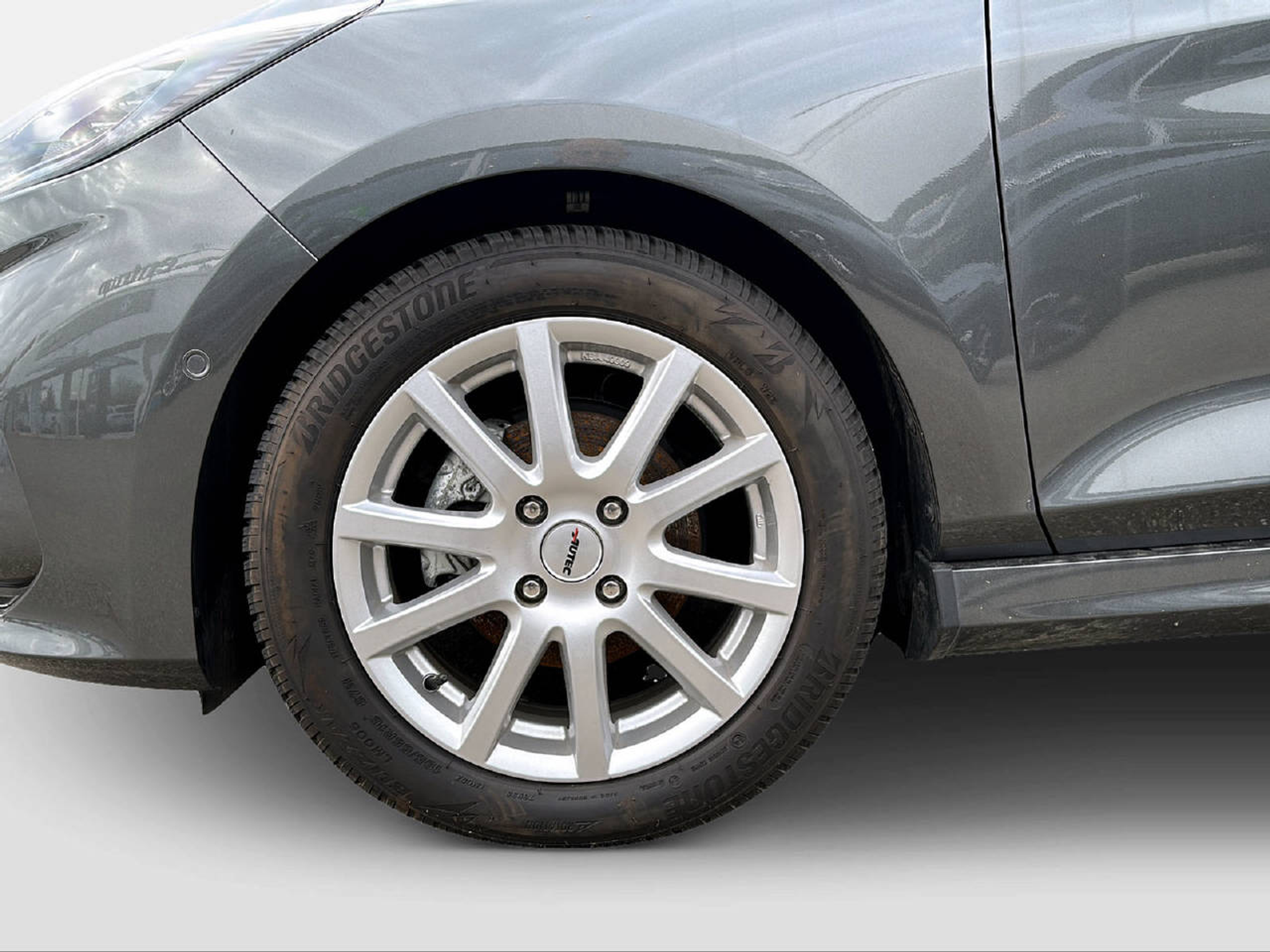 listing desktop thumbnail image 8