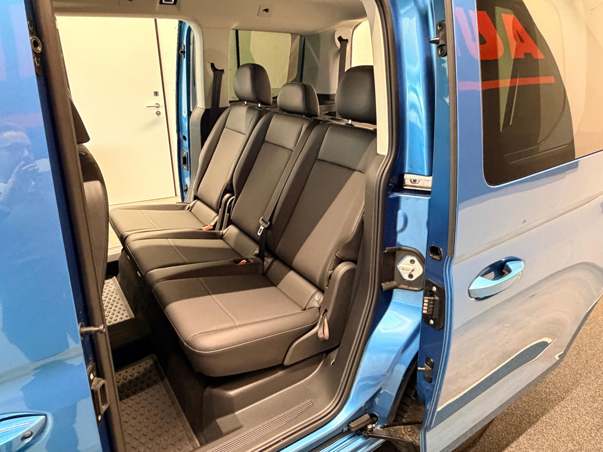 listing desktop thumbnail image 8